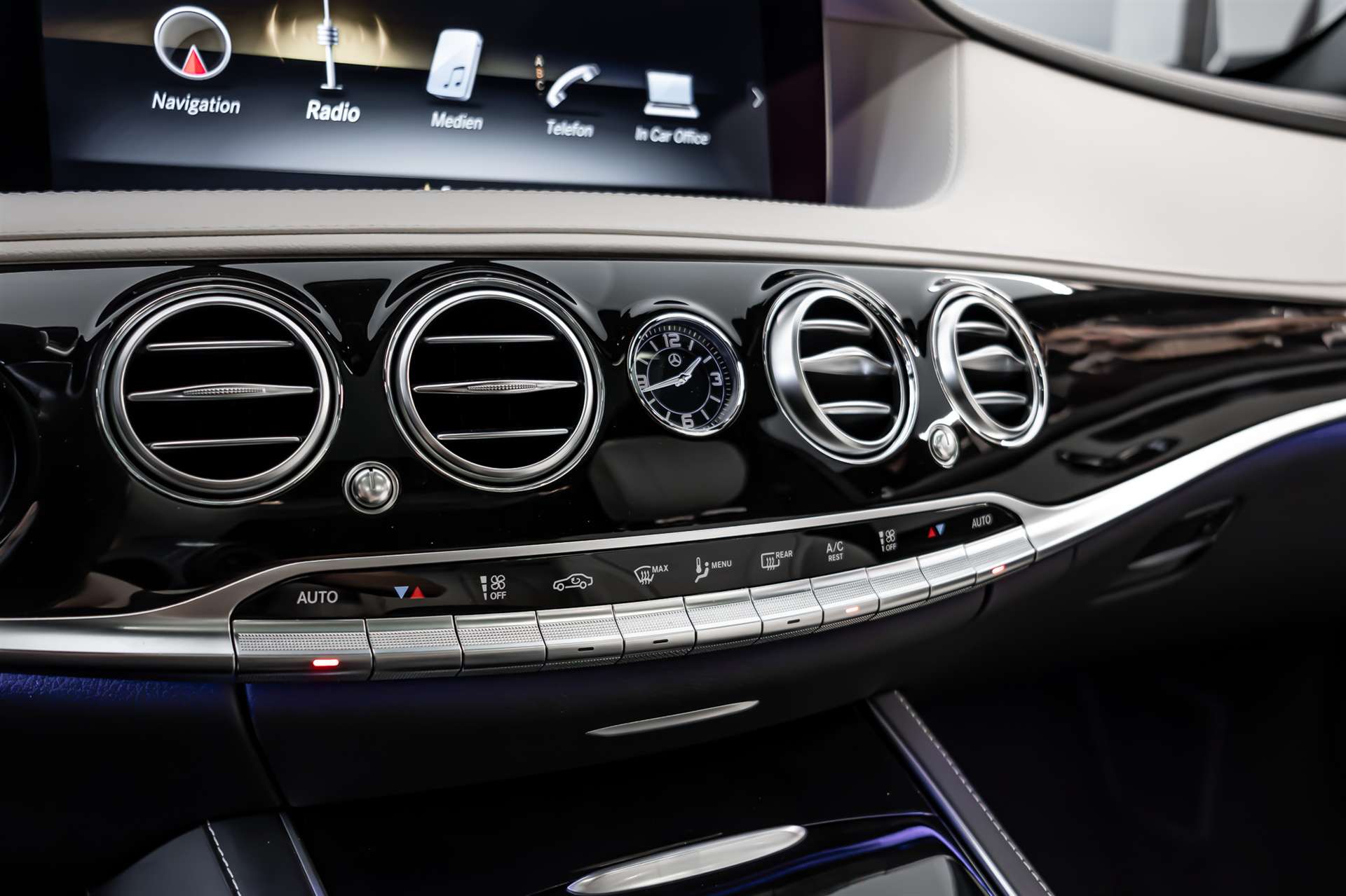 MERCEDES-BENZ S 400 d 4Matic 9G-Tronic-image-20