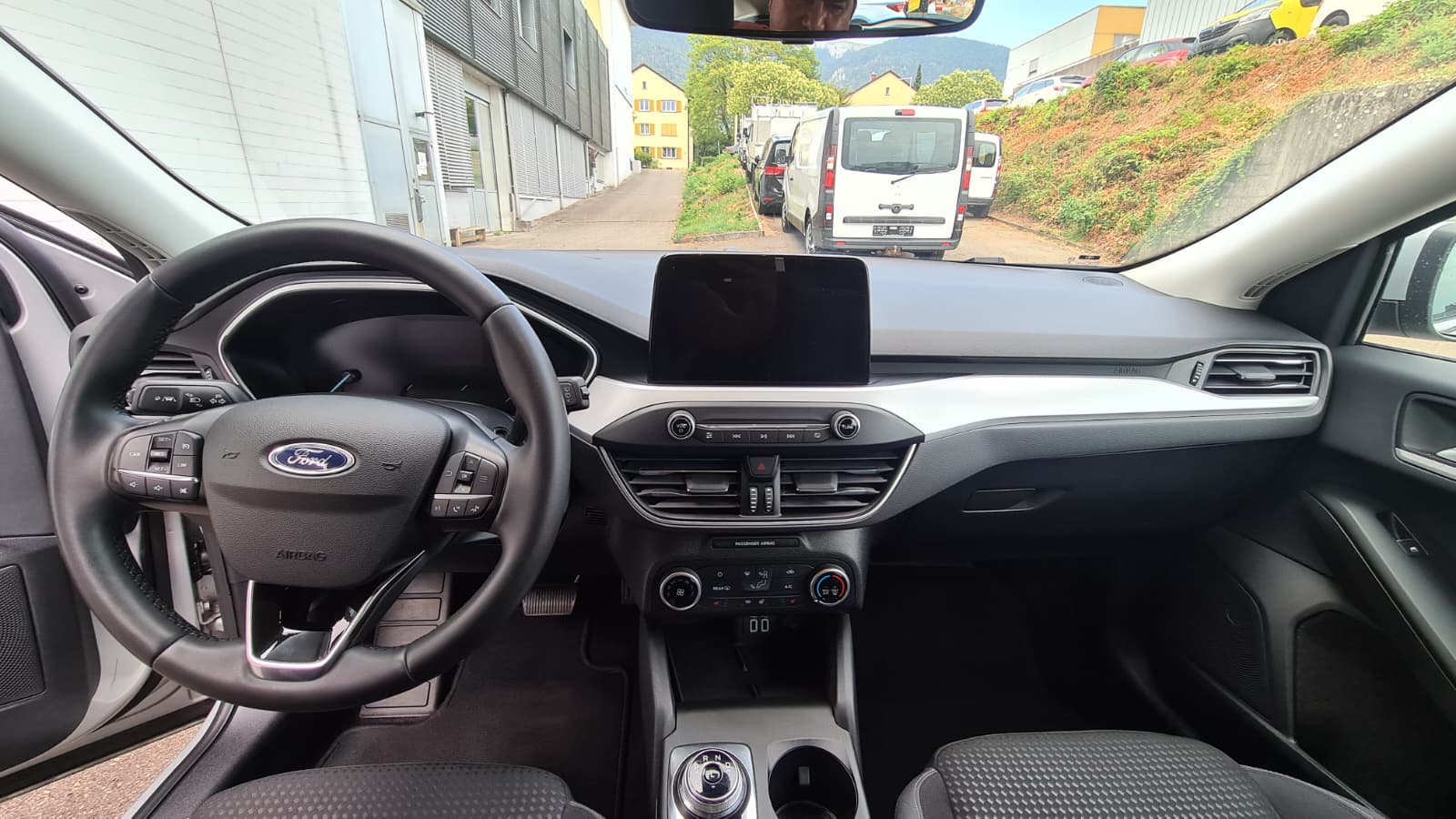 FORD Focus 2.0 TDCi Cool Connect Automatic ** Gr-Navi ** RF-Kamera ** PDC ** Tempomat ** Anh-Kupplung ** Frisch Ab MFK & Service **-image-14