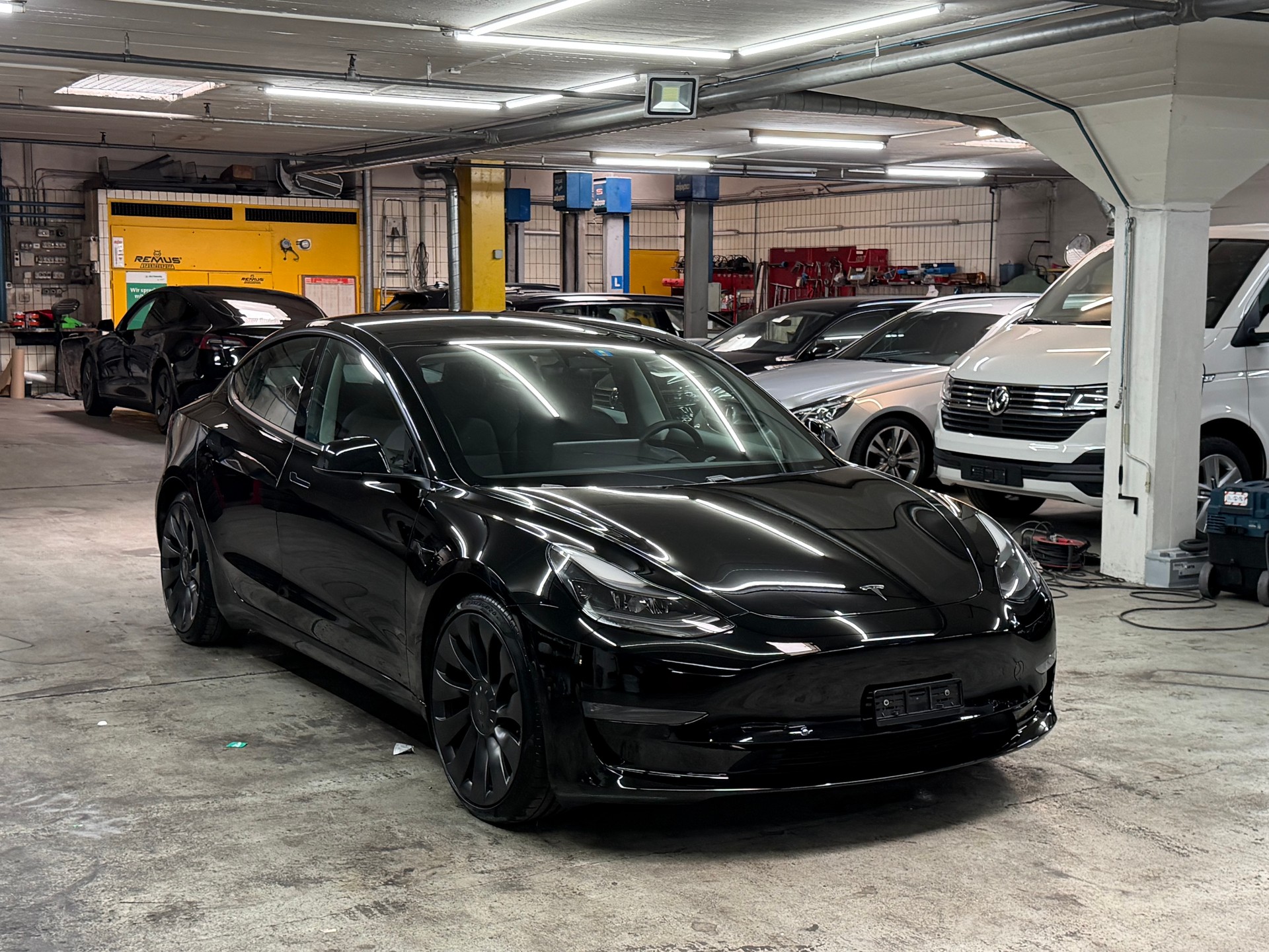 TESLA Model 3 Performance Dual Motor AWD-image-6