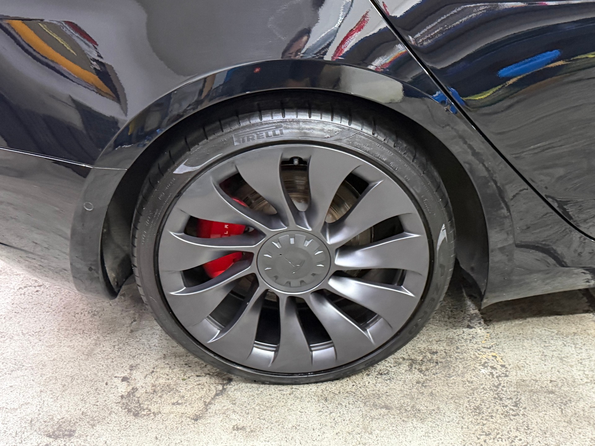 TESLA Model 3 Performance Dual Motor AWD-image-4