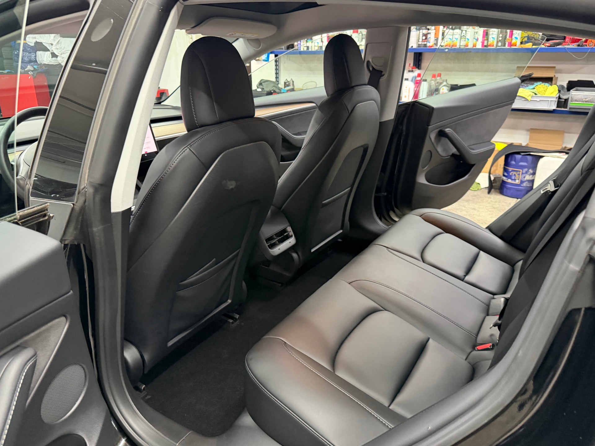 TESLA Model 3 Performance Dual Motor AWD-image-11