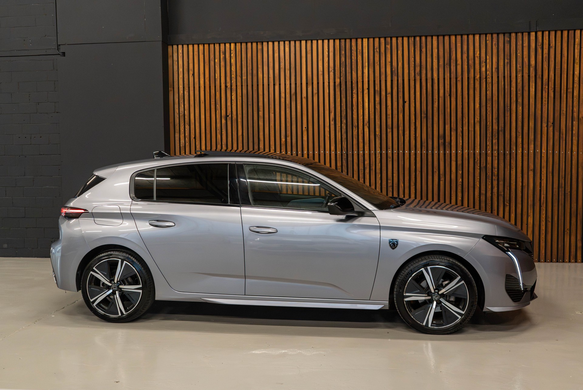 PEUGEOT 308 1.2 PureTech GT-image-6