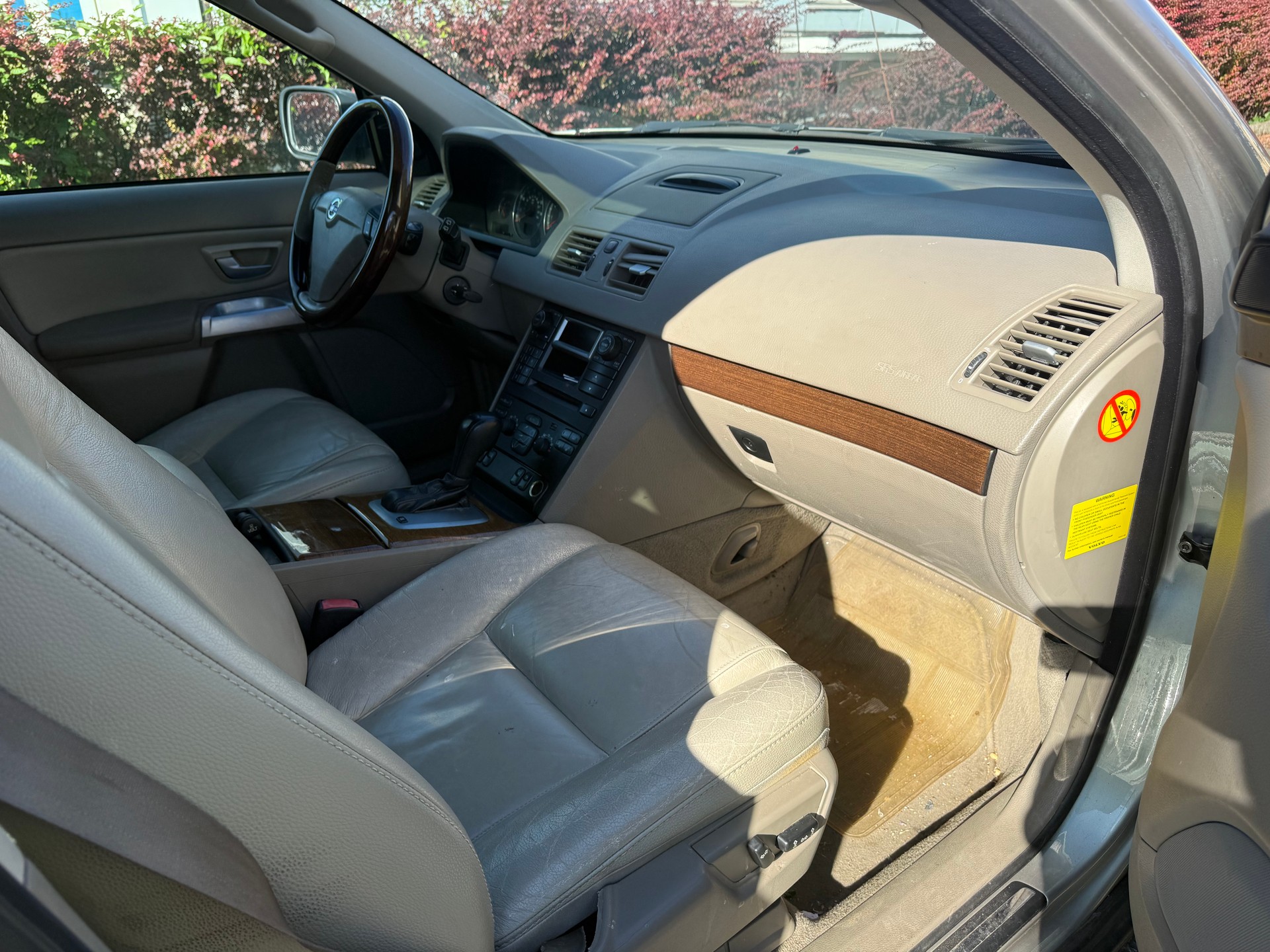 VOLVO XC90 T6 AWD Momentum Geartronic-image-6