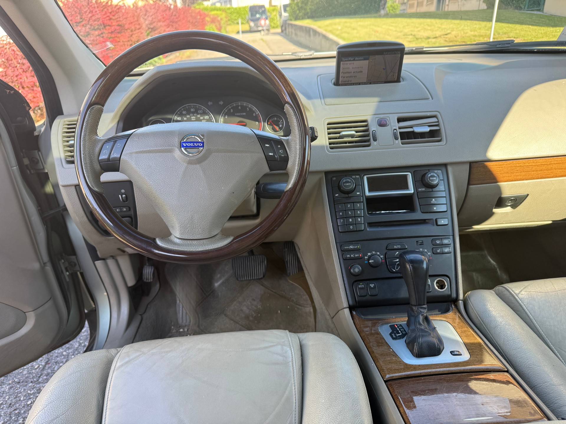 VOLVO XC90 T6 AWD Momentum Geartronic-image-10