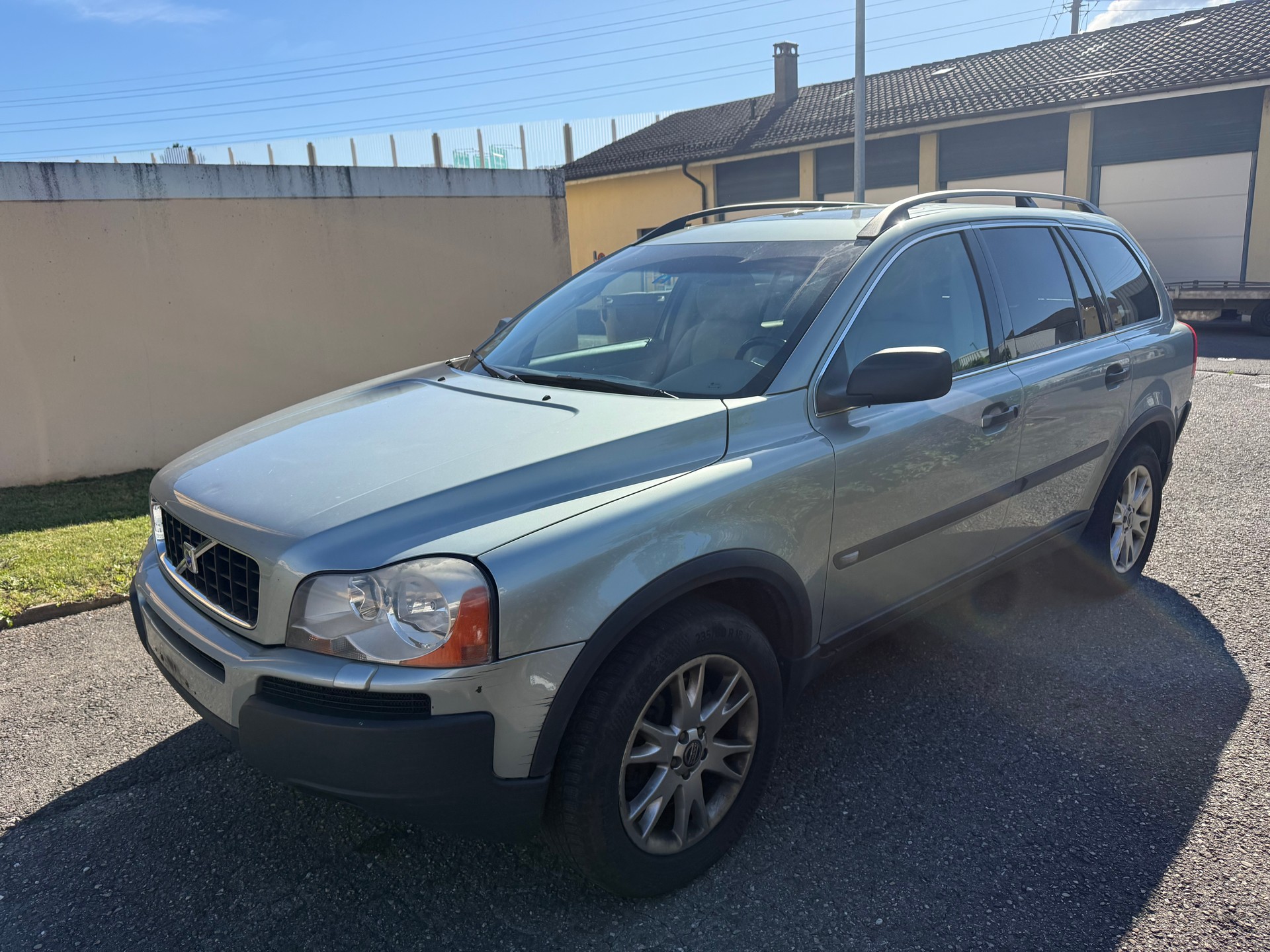 VOLVO XC90 T6 AWD Momentum Geartronic-image-1