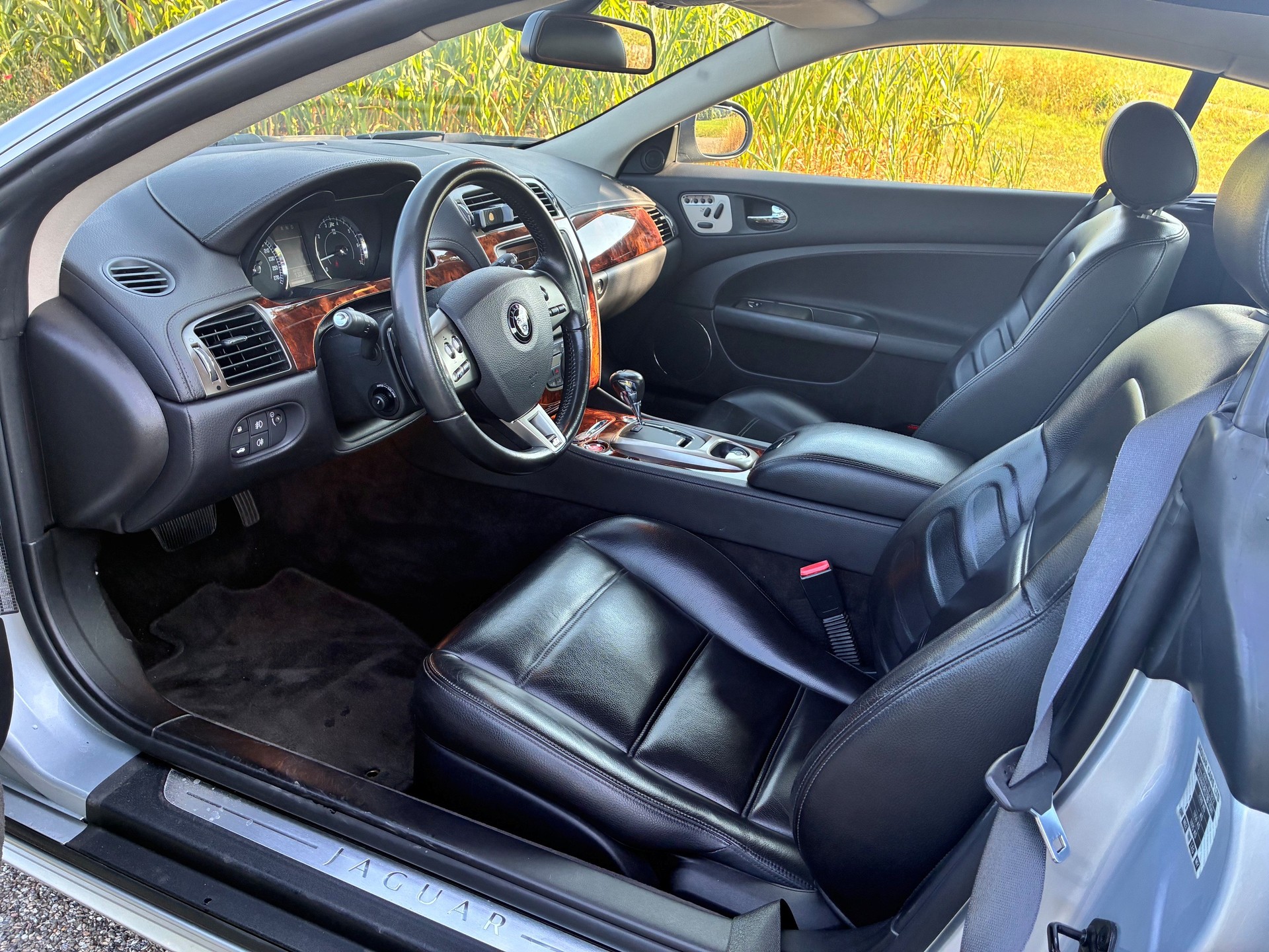 JAGUAR 4.2 XKR-image-4