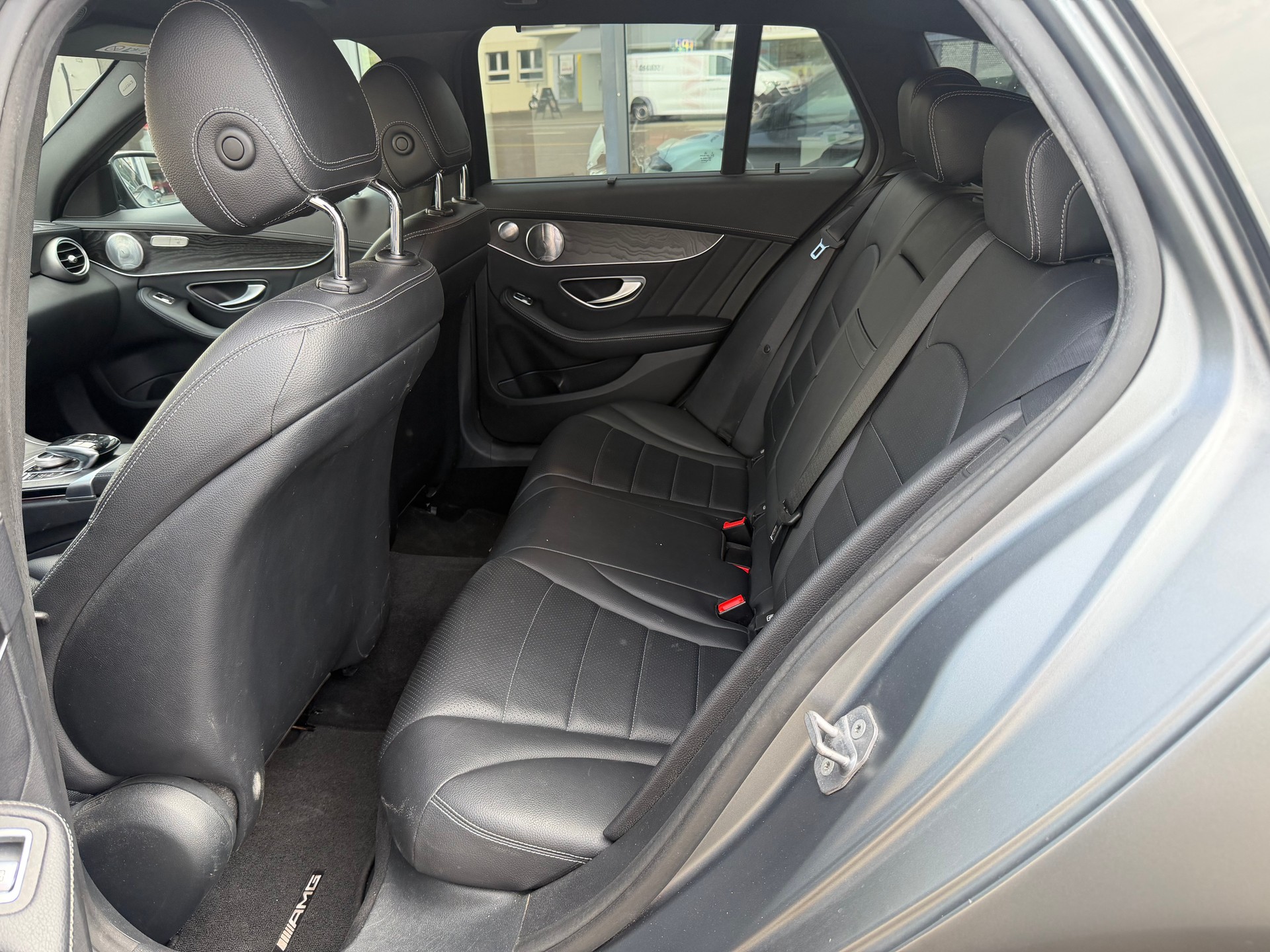MERCEDES-BENZ C 400 AMG Line 4Matic 9G-Tronic-image-8