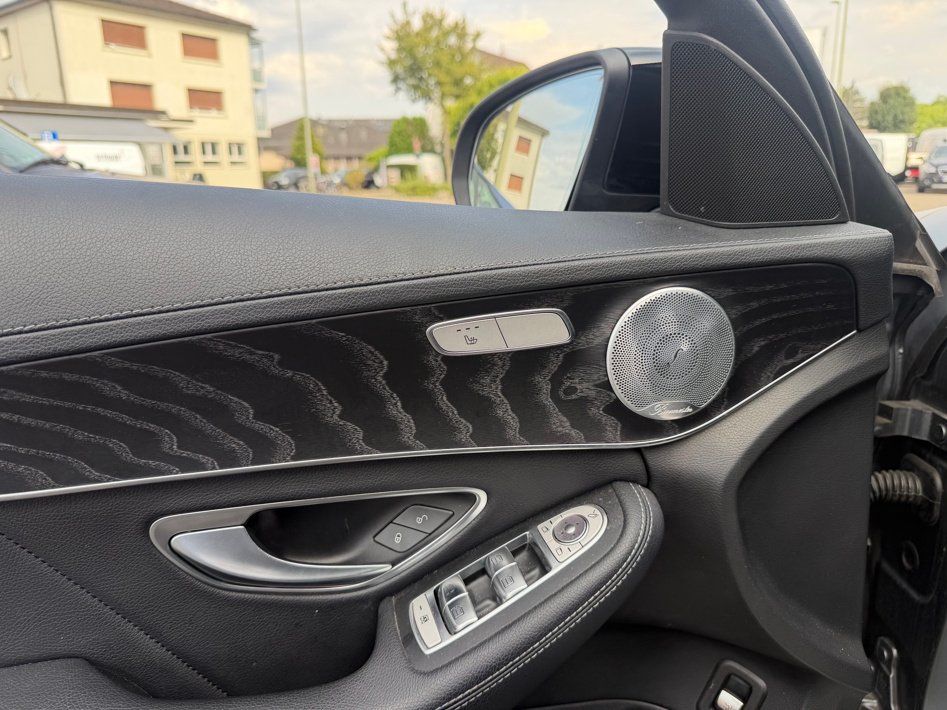 MERCEDES-BENZ C 400 AMG Line 4Matic 9G-Tronic-image-10