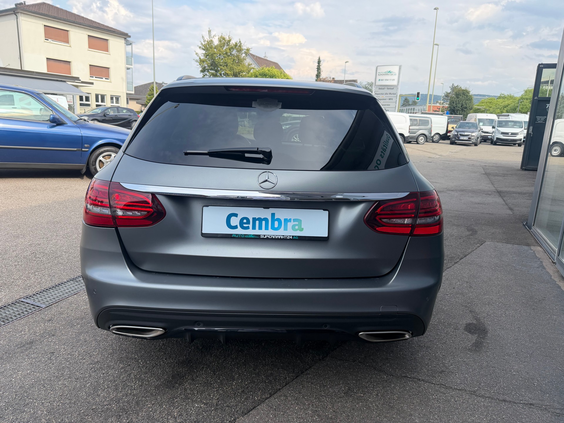 MERCEDES-BENZ C 400 AMG Line 4Matic 9G-Tronic-image-3