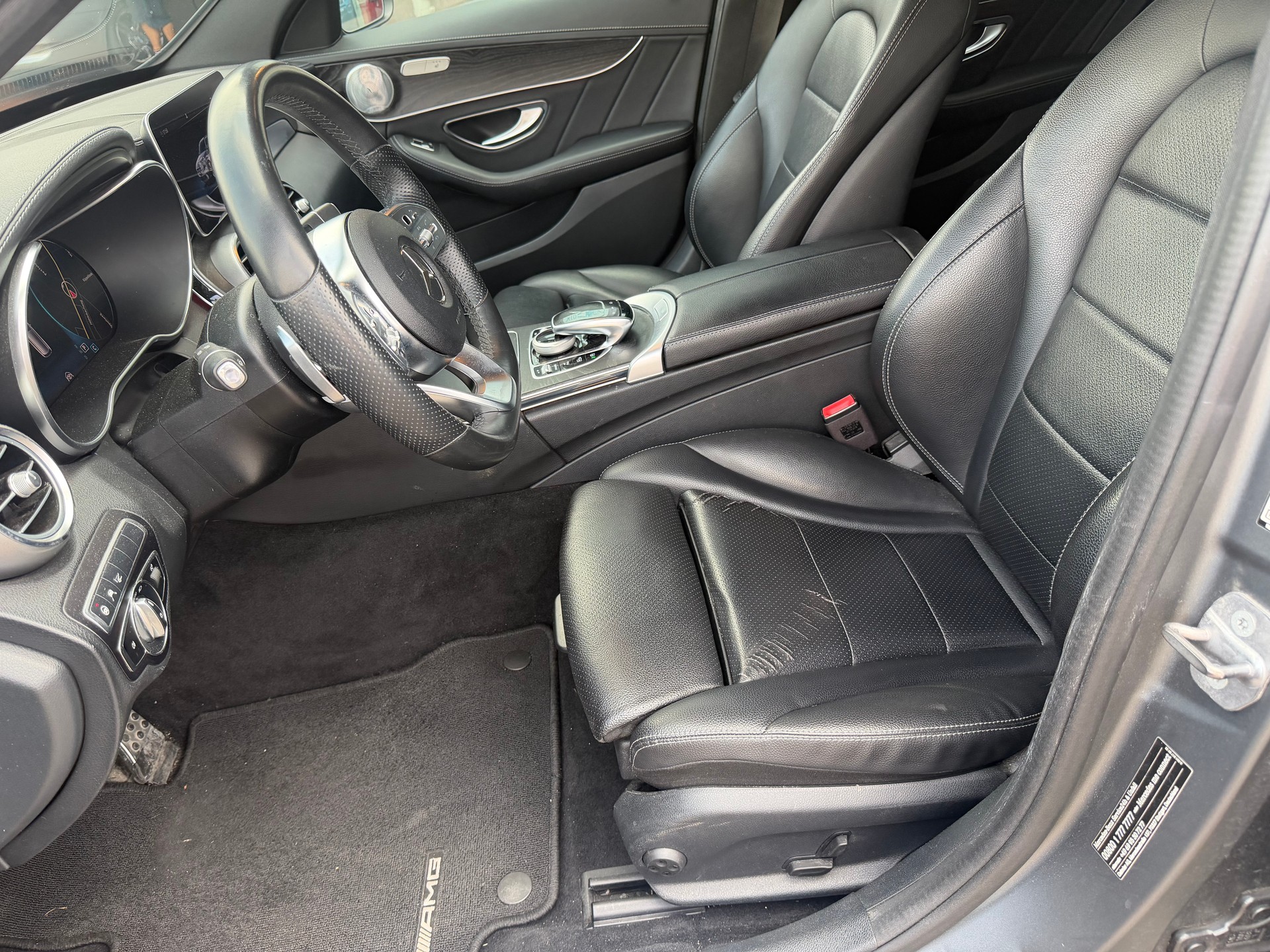 MERCEDES-BENZ C 400 AMG Line 4Matic 9G-Tronic-image-9