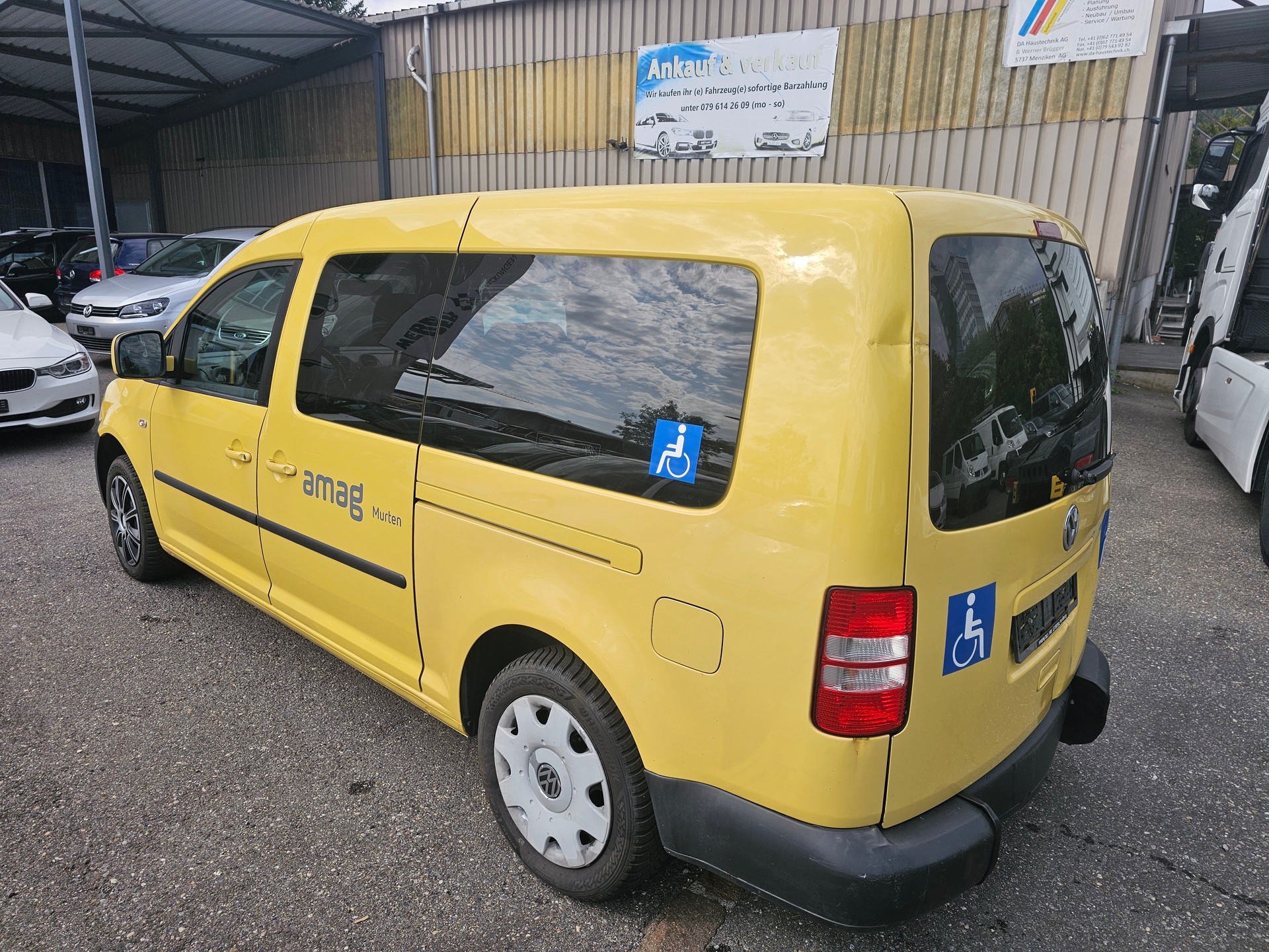 VW Caddy Maxi 1.6 TDI Blue Motion Trendline DSG-image-3