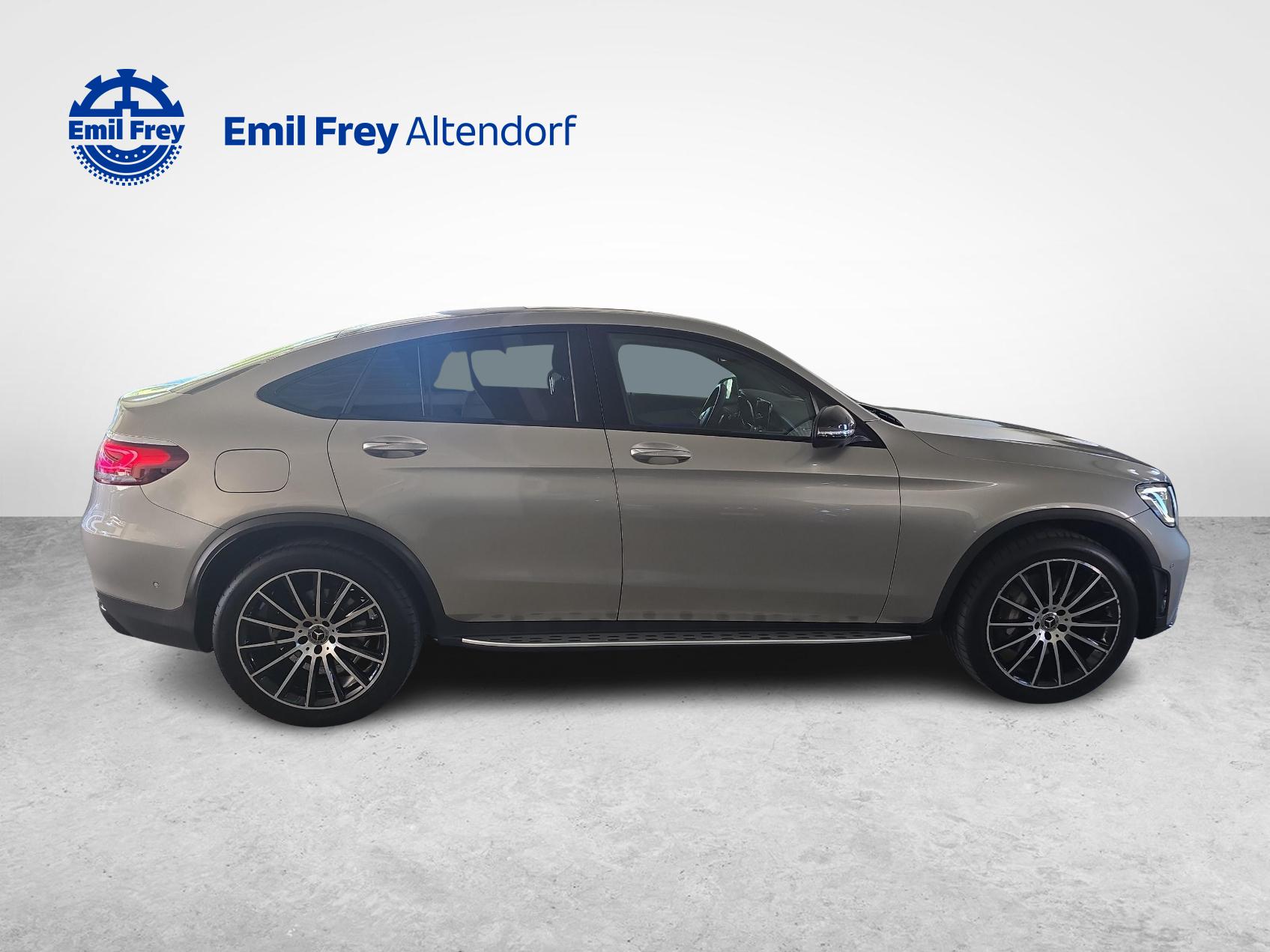 MERCEDES-BENZ GLC 220 d 4MATIC Coupé AMG Line-image-5