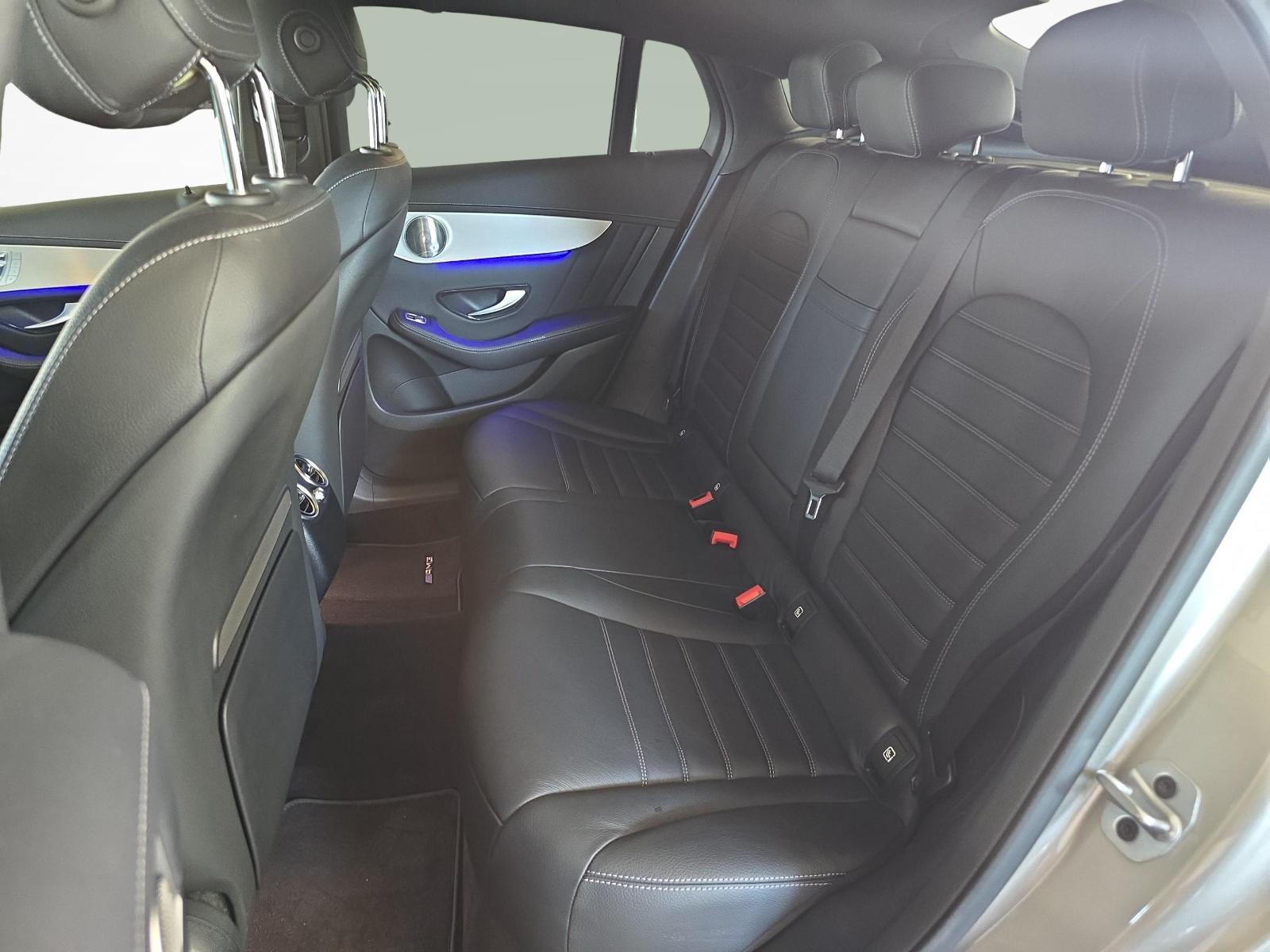 MERCEDES-BENZ GLC 220 d 4MATIC Coupé AMG Line-image-10