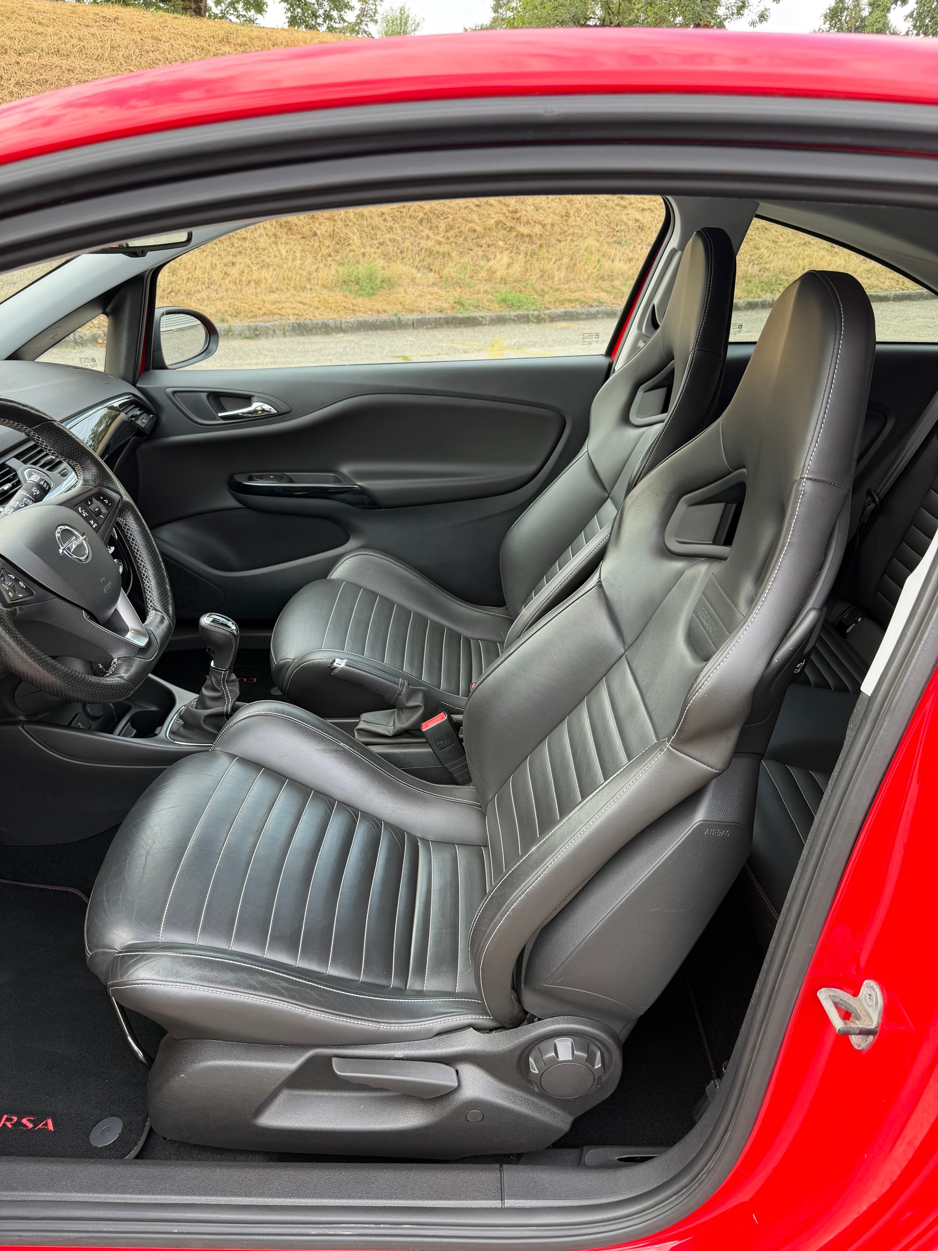 OPEL Corsa 1.4 Turbo GSi-image-8