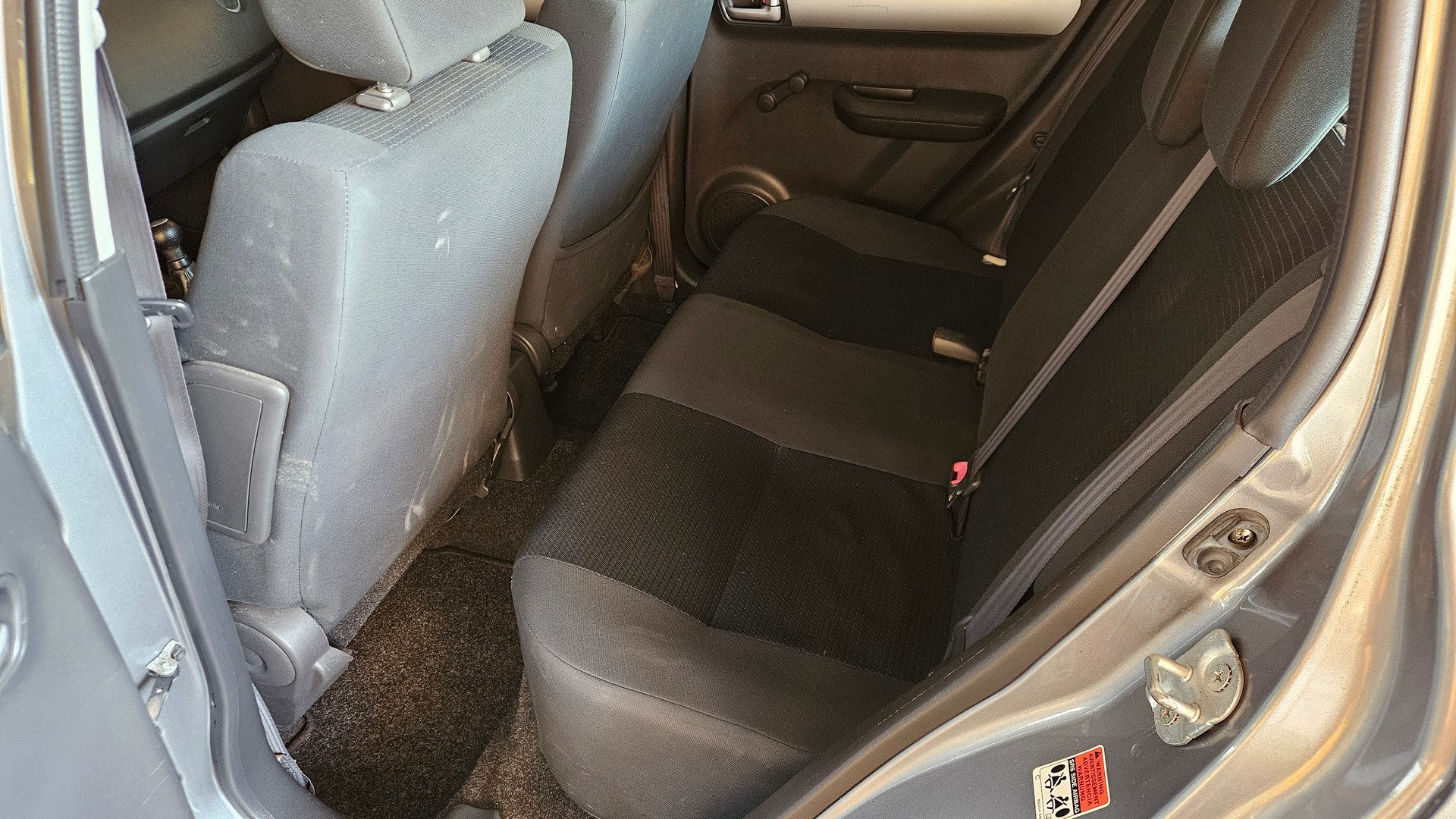 SUZUKI Swift 1.3i 16V GL Top-image-9