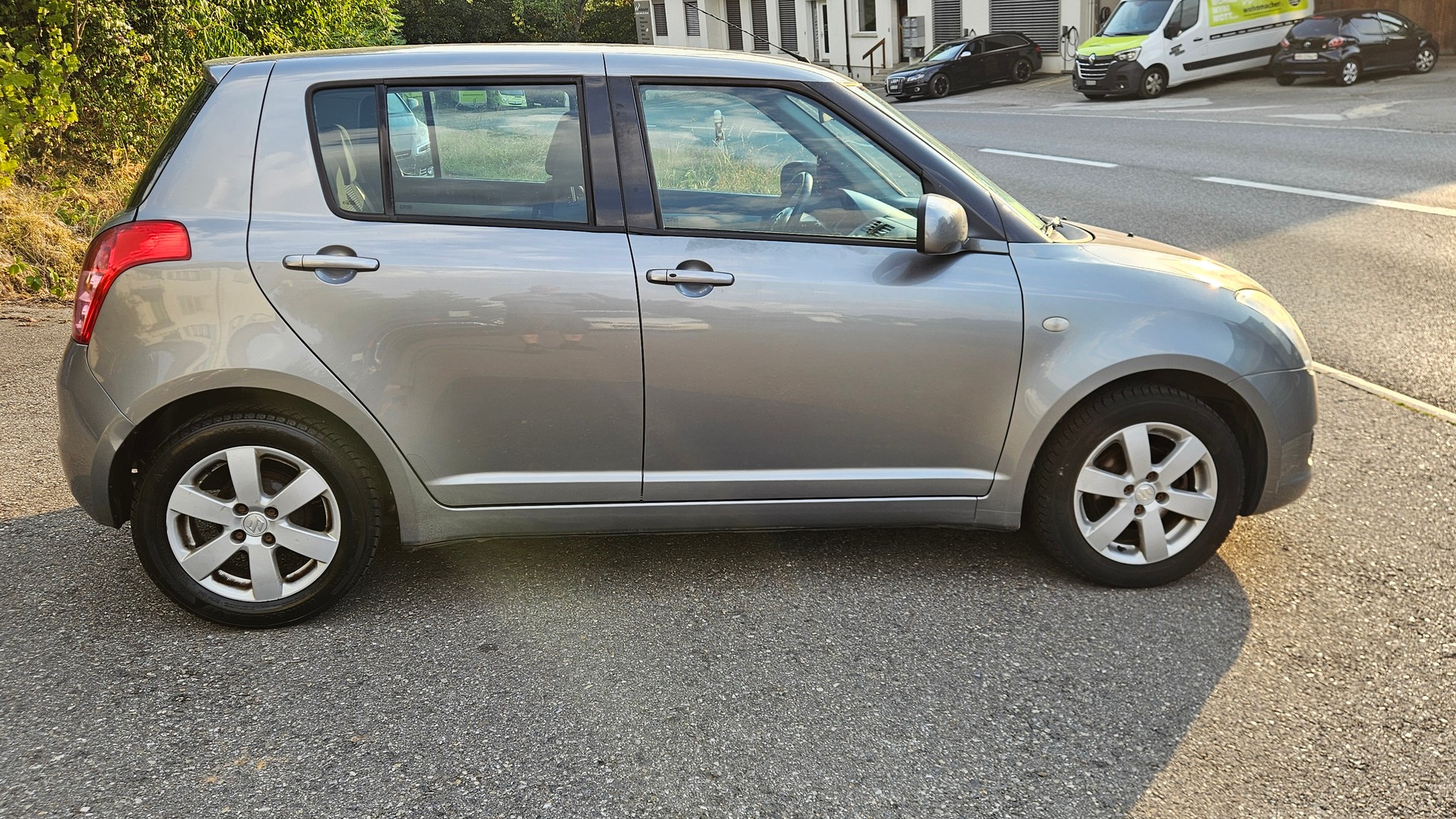SUZUKI Swift 1.3i 16V GL Top-image-5