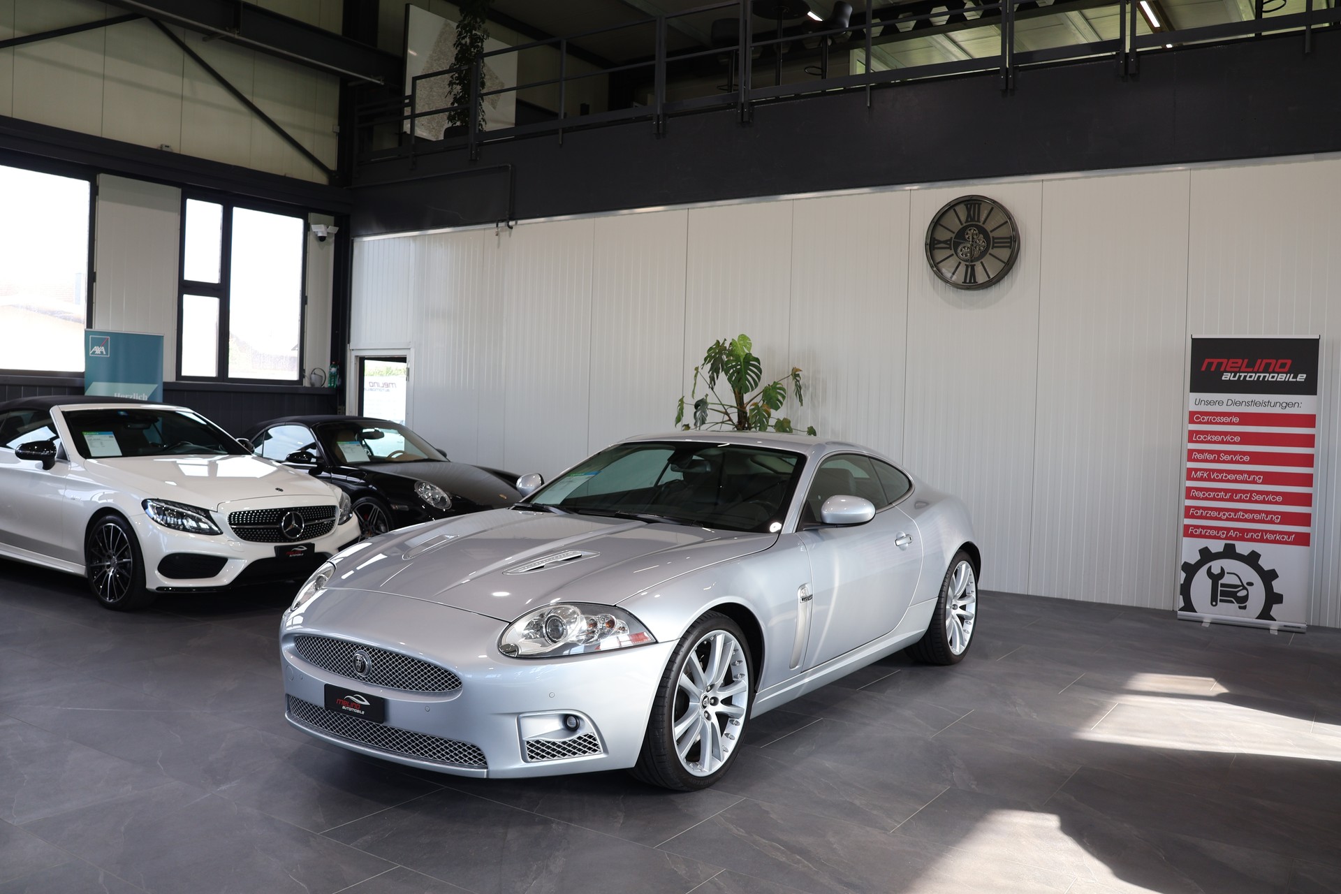 JAGUAR XKR 4.2 V8 SC Automatic-image-1
