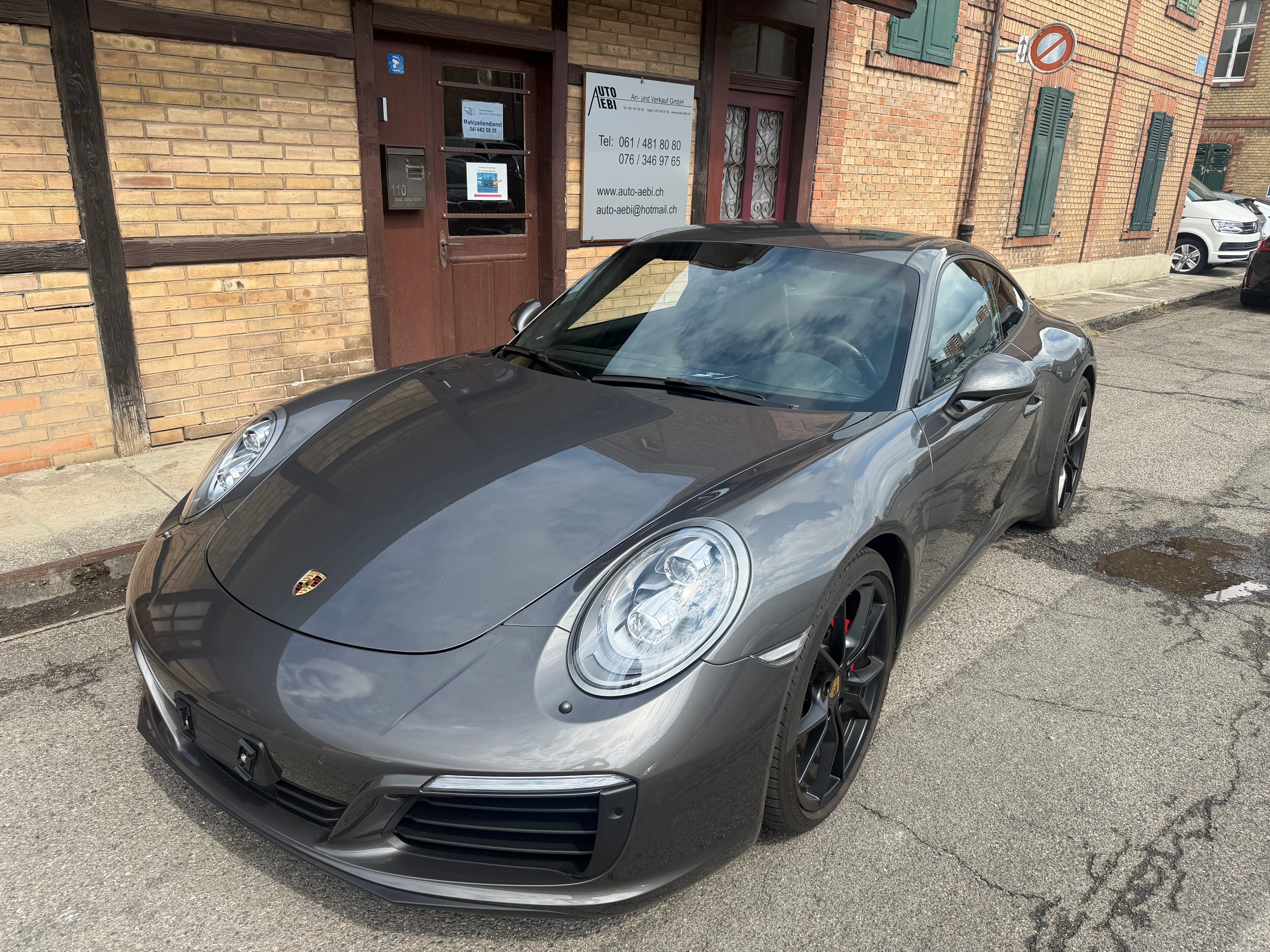 Car photo