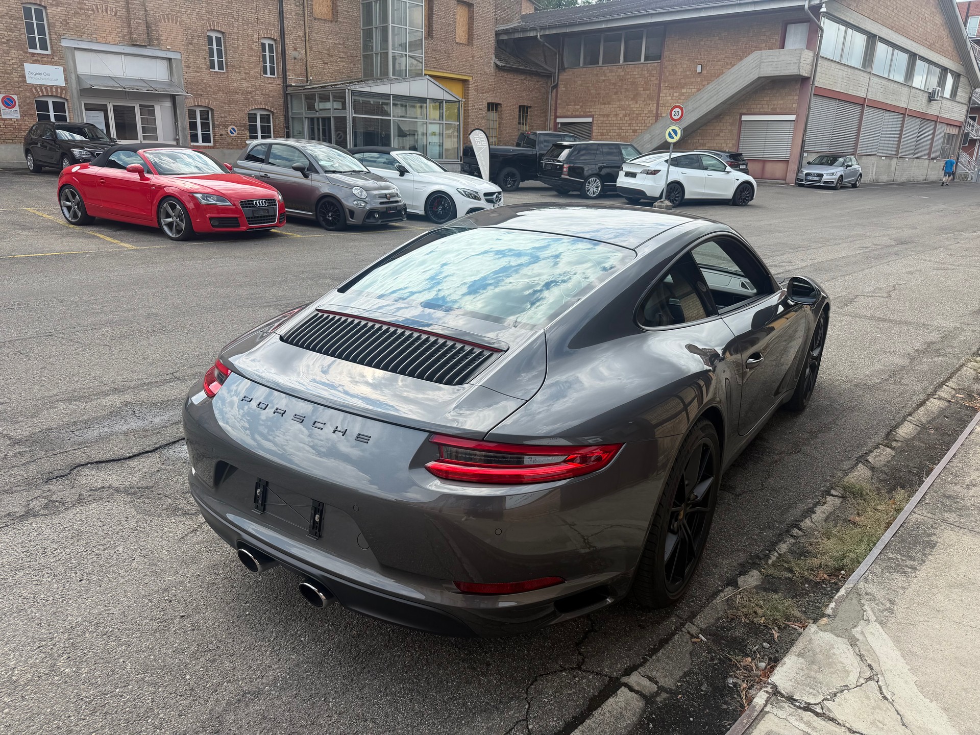 PORSCHE 911 Carrera S PDK-image-5