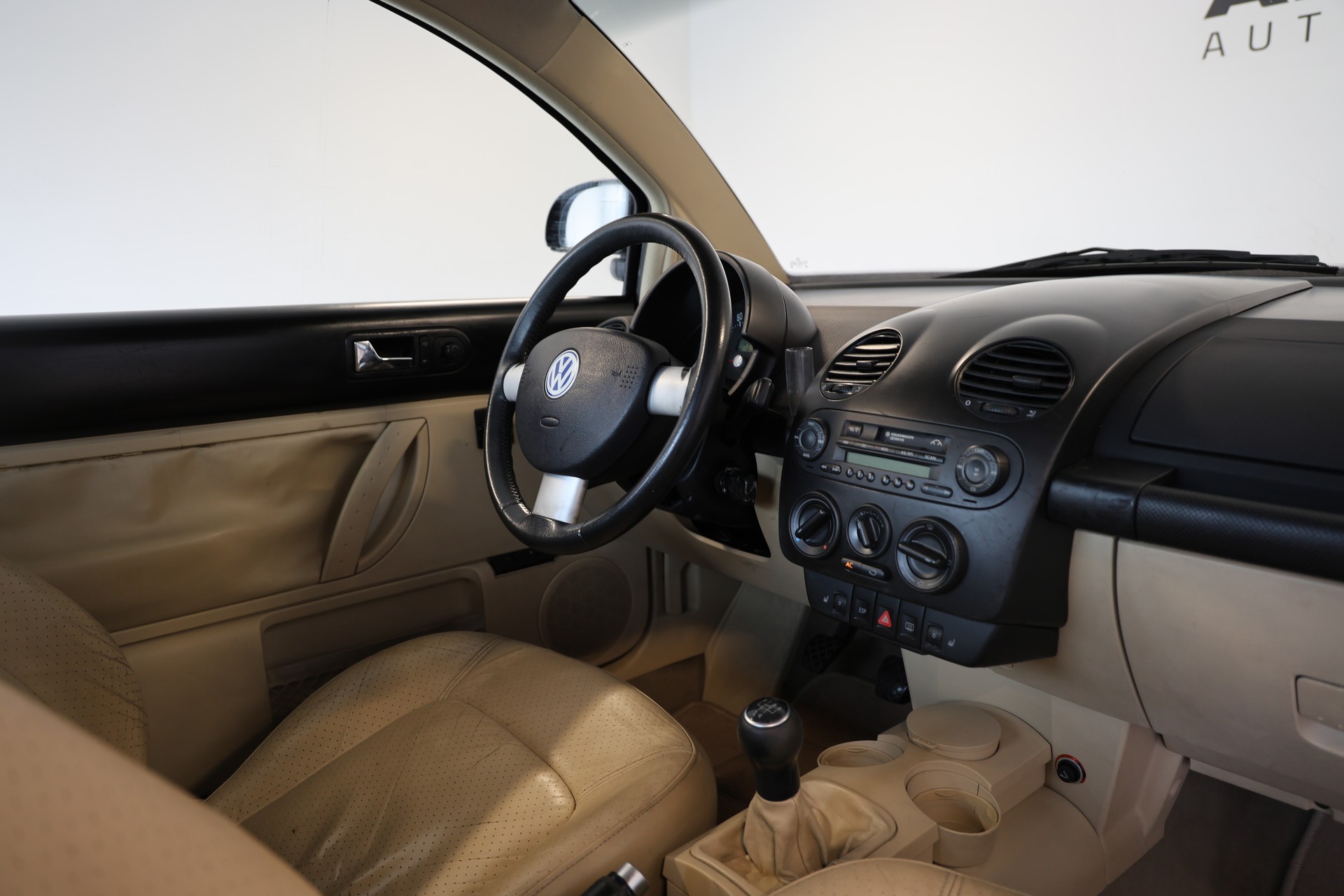 VW Beetle 2.0-image-10