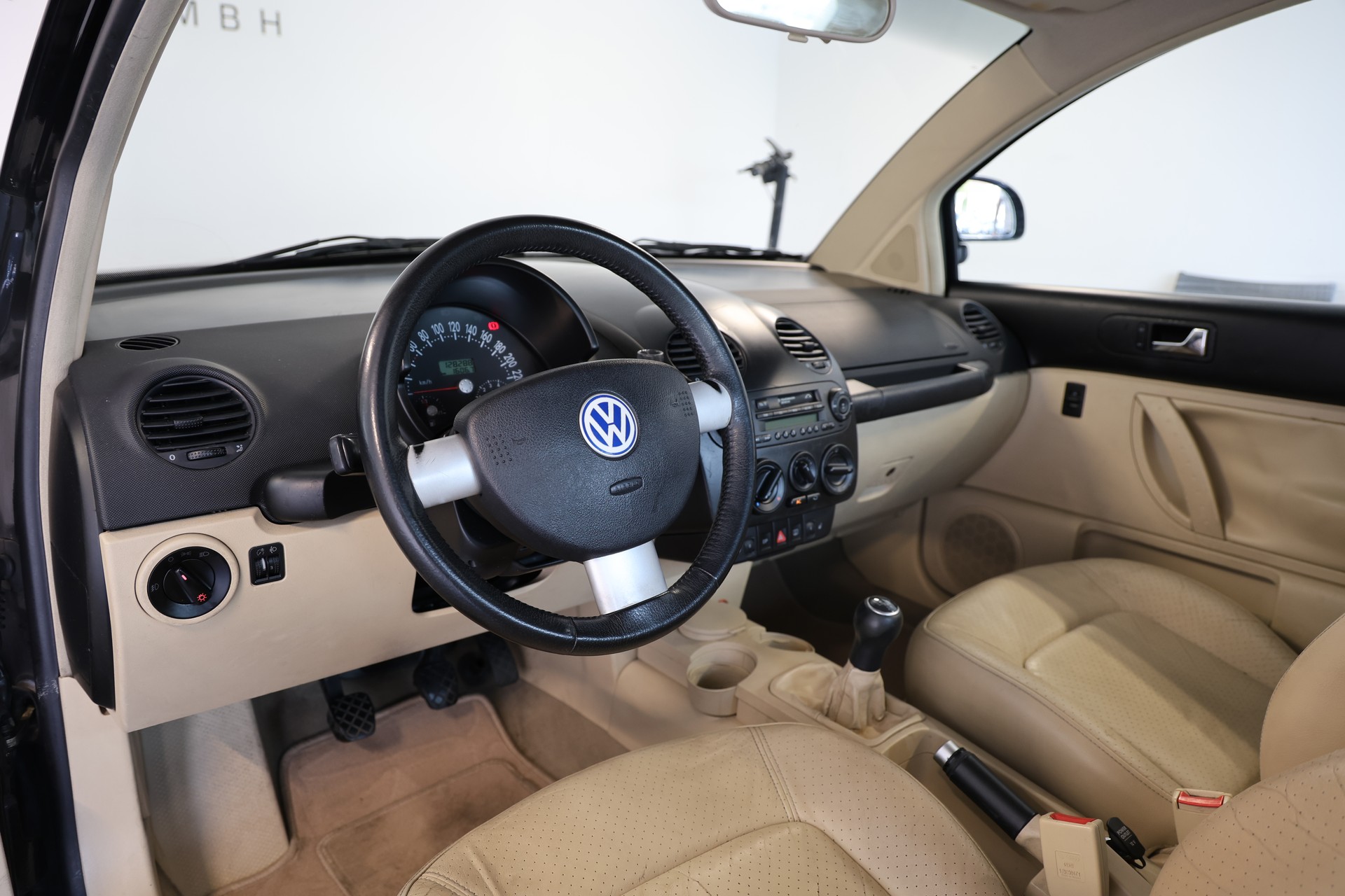 VW Beetle 2.0-image-7