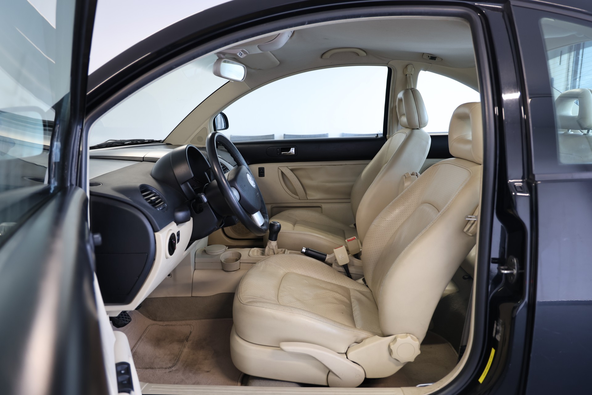 VW Beetle 2.0-image-5