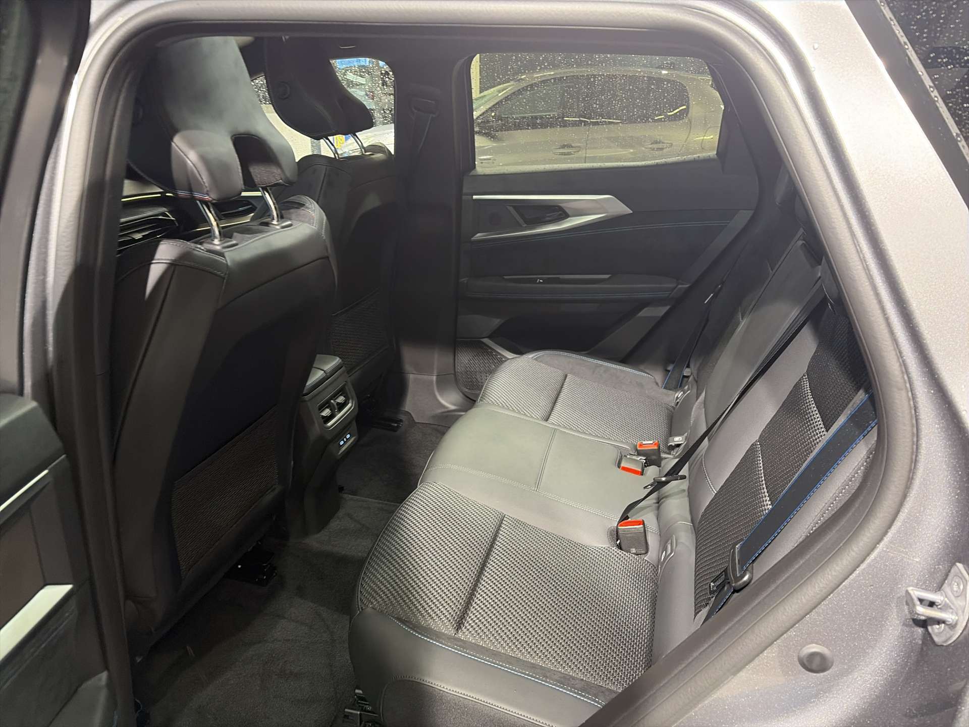 RENAULT Austral 1.2 HEV 200 Esprit Alpine Automat-image-6