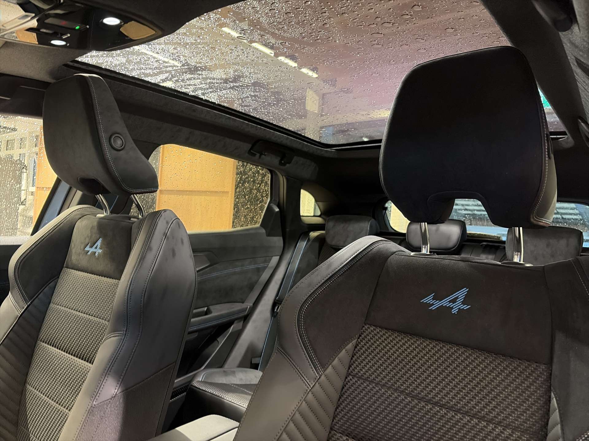 RENAULT Austral 1.2 HEV 200 Esprit Alpine Automat-image-14