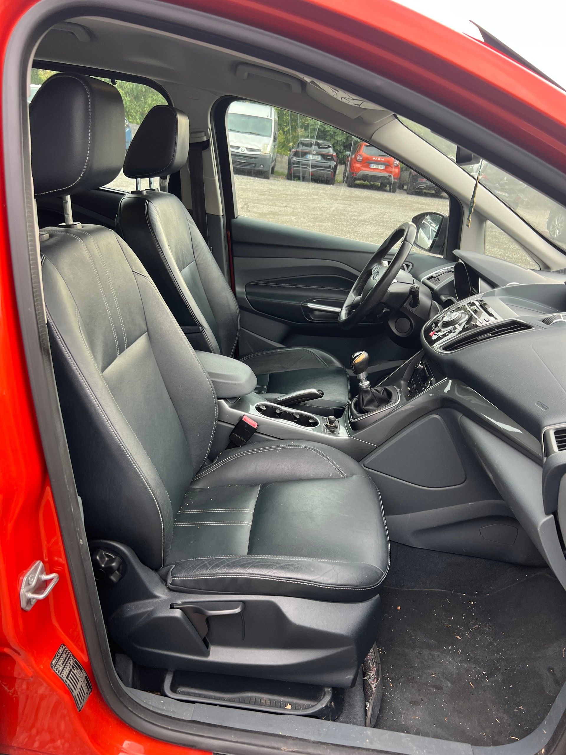 FORD Grand C-Max 2.0 TDCi Titanium-image-13