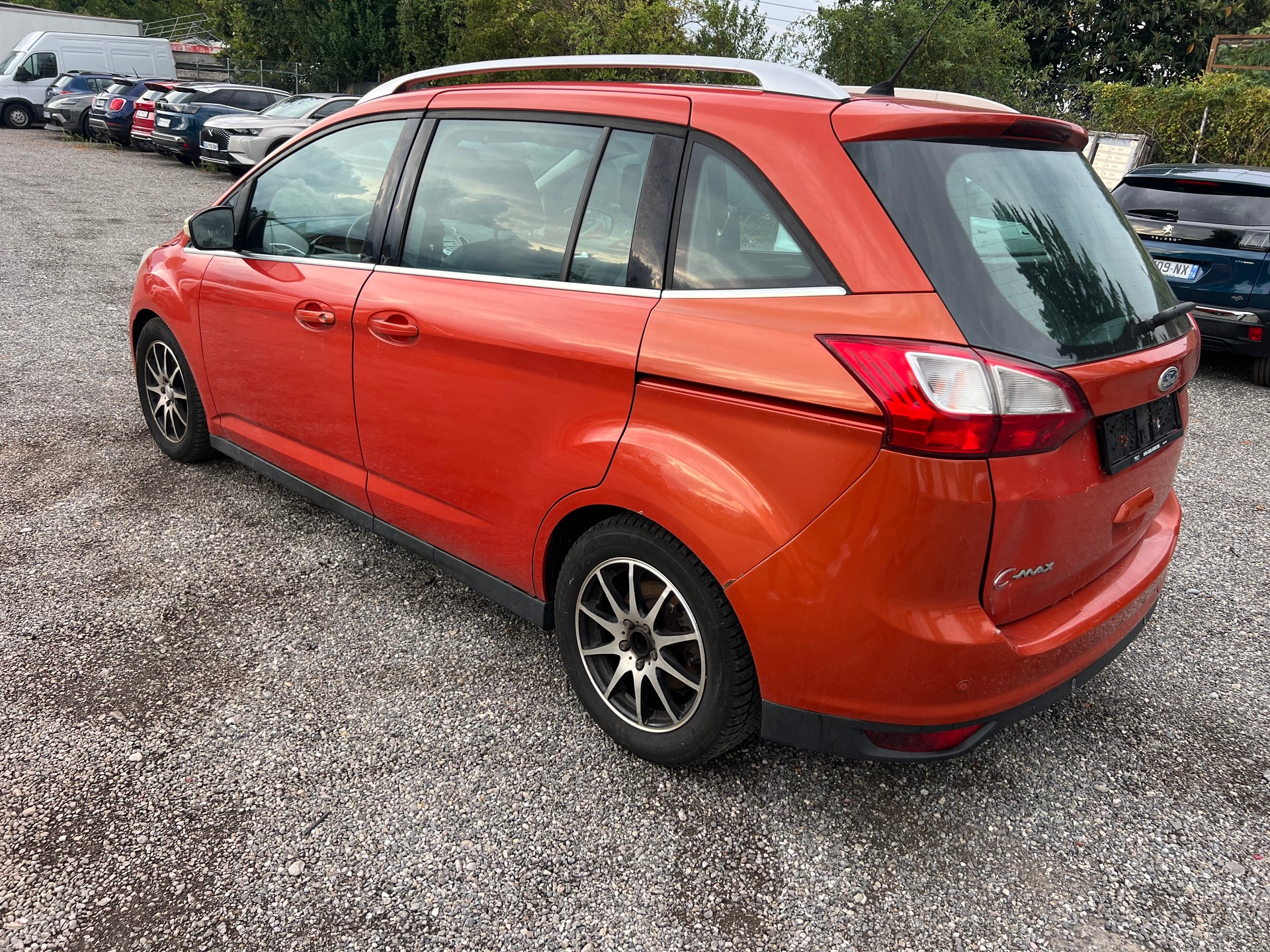 FORD Grand C-Max 2.0 TDCi Titanium-image-3