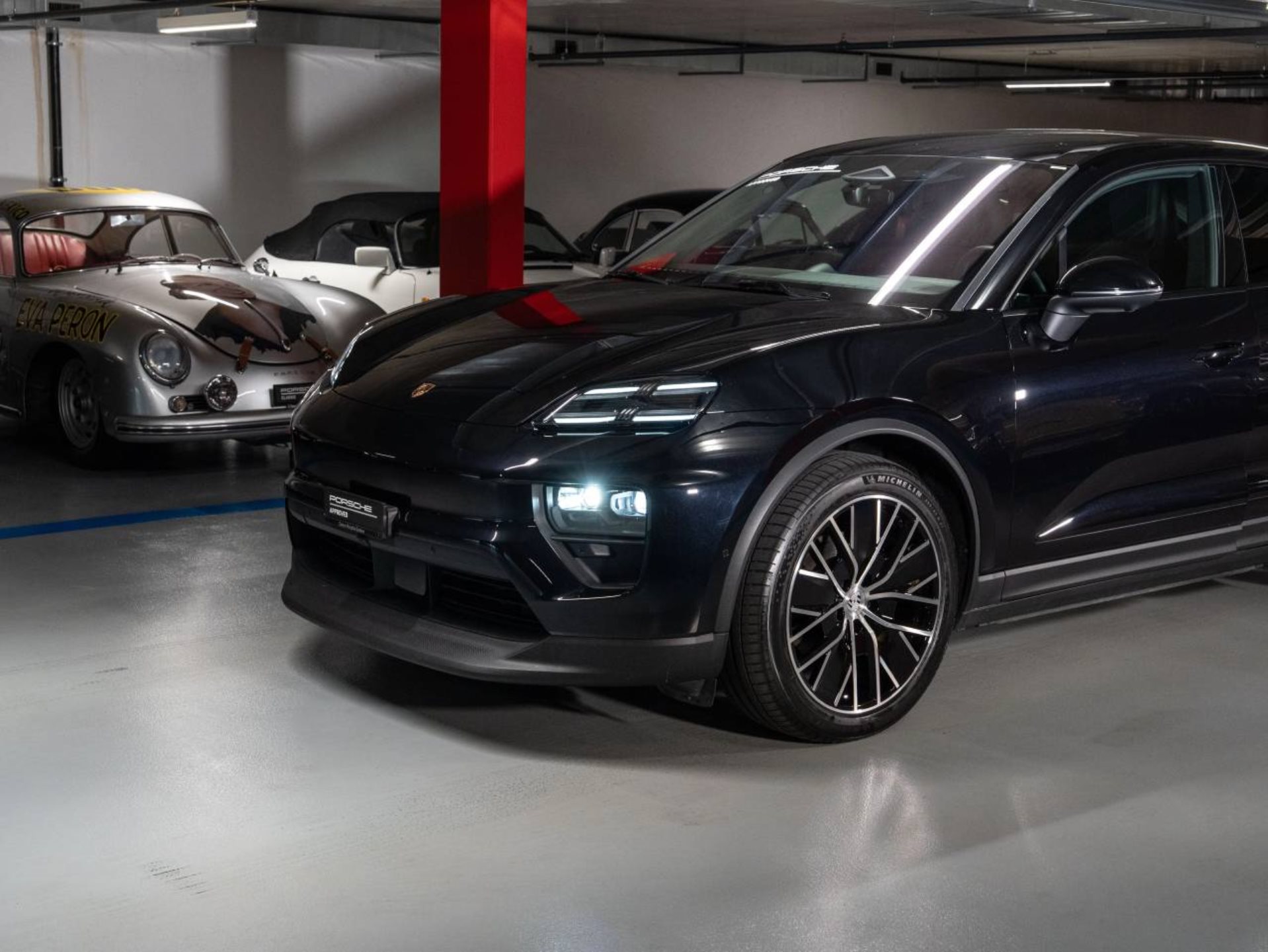 PORSCHE Macan 4-image-17