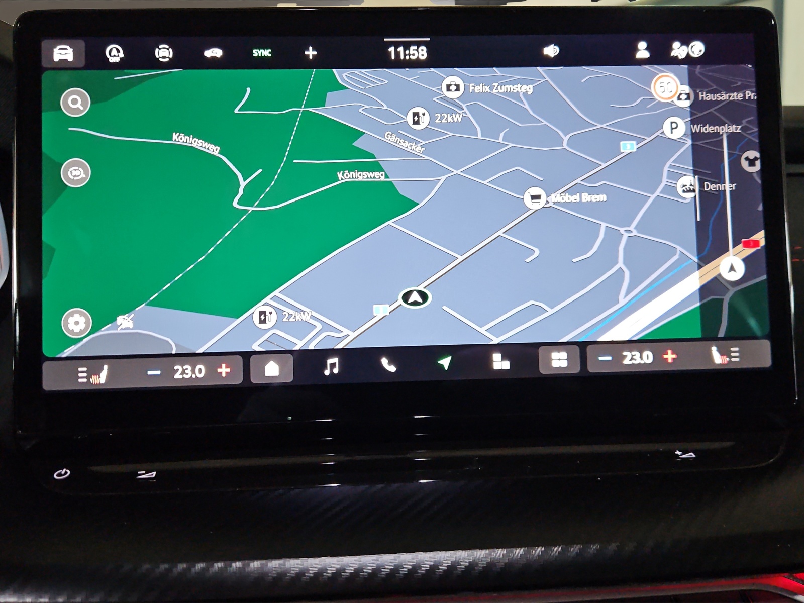 SKODA Octavia Combi 2.0 TSI DSG RS 30 Years Edition-image-13
