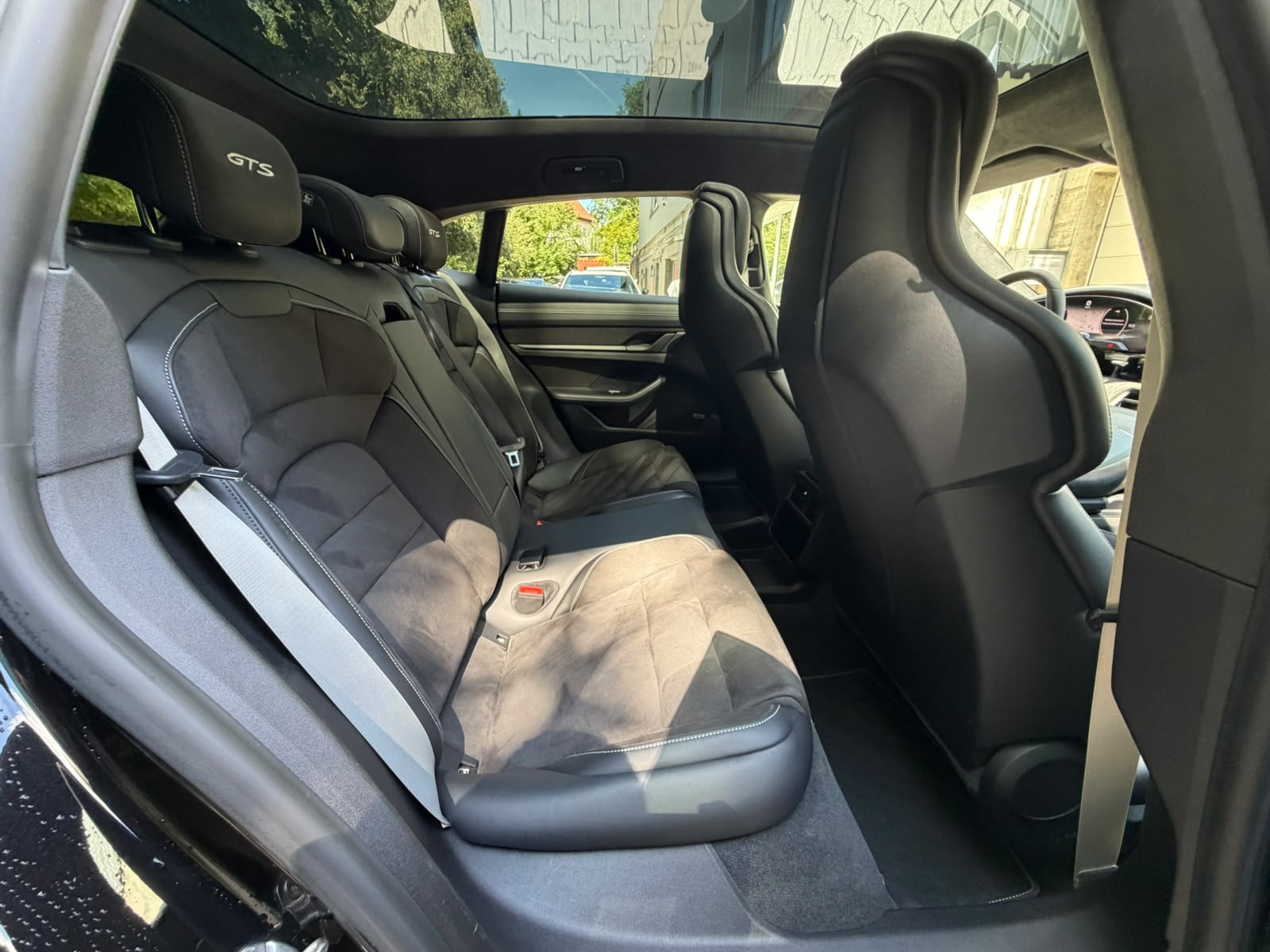 PORSCHE Taycan GTS Sport Turismo Performance Plus 93,4kWh-image-17