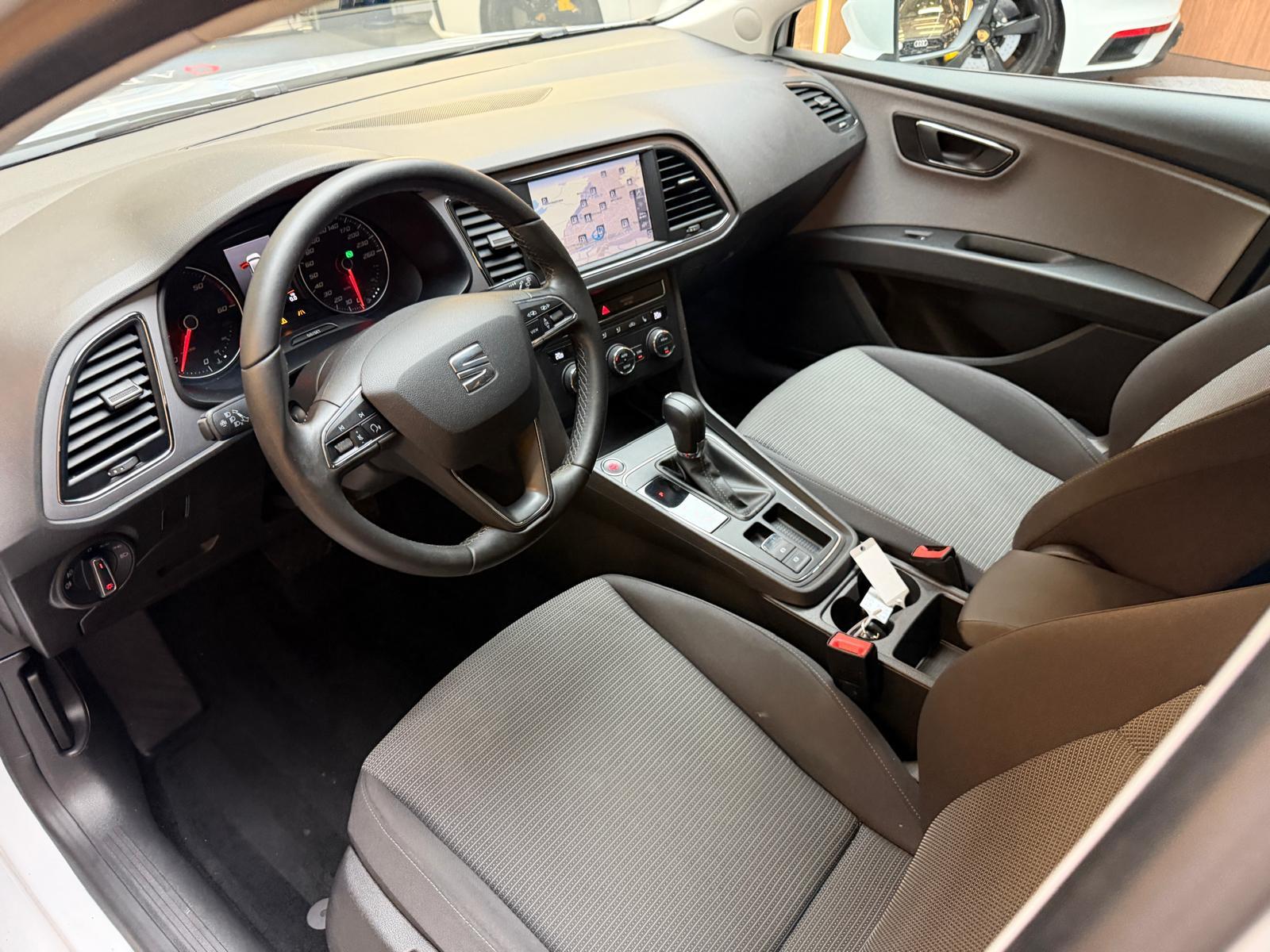 SEAT Leon ST 1.6 TDI 115 Style DSG-image-10