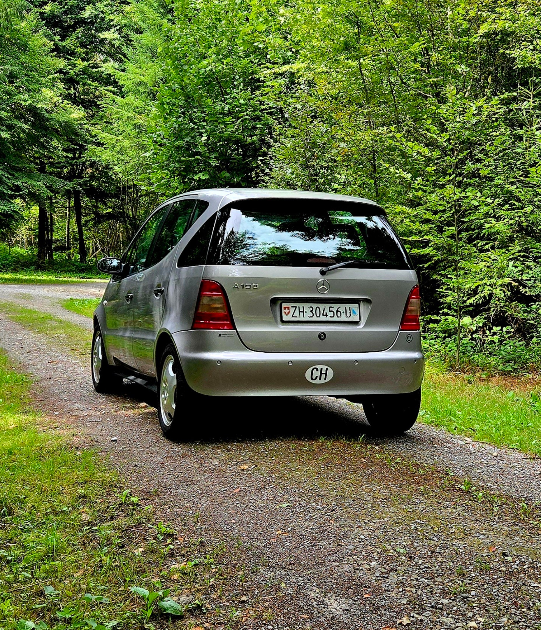 MERCEDES-BENZ A 190 Elégance-image-1
