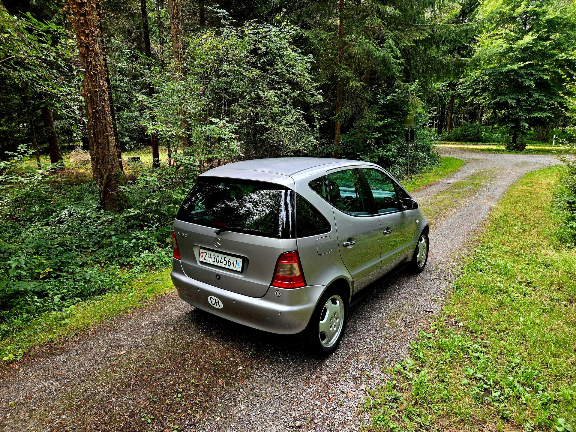 MERCEDES-BENZ A 190 Elégance-image-14