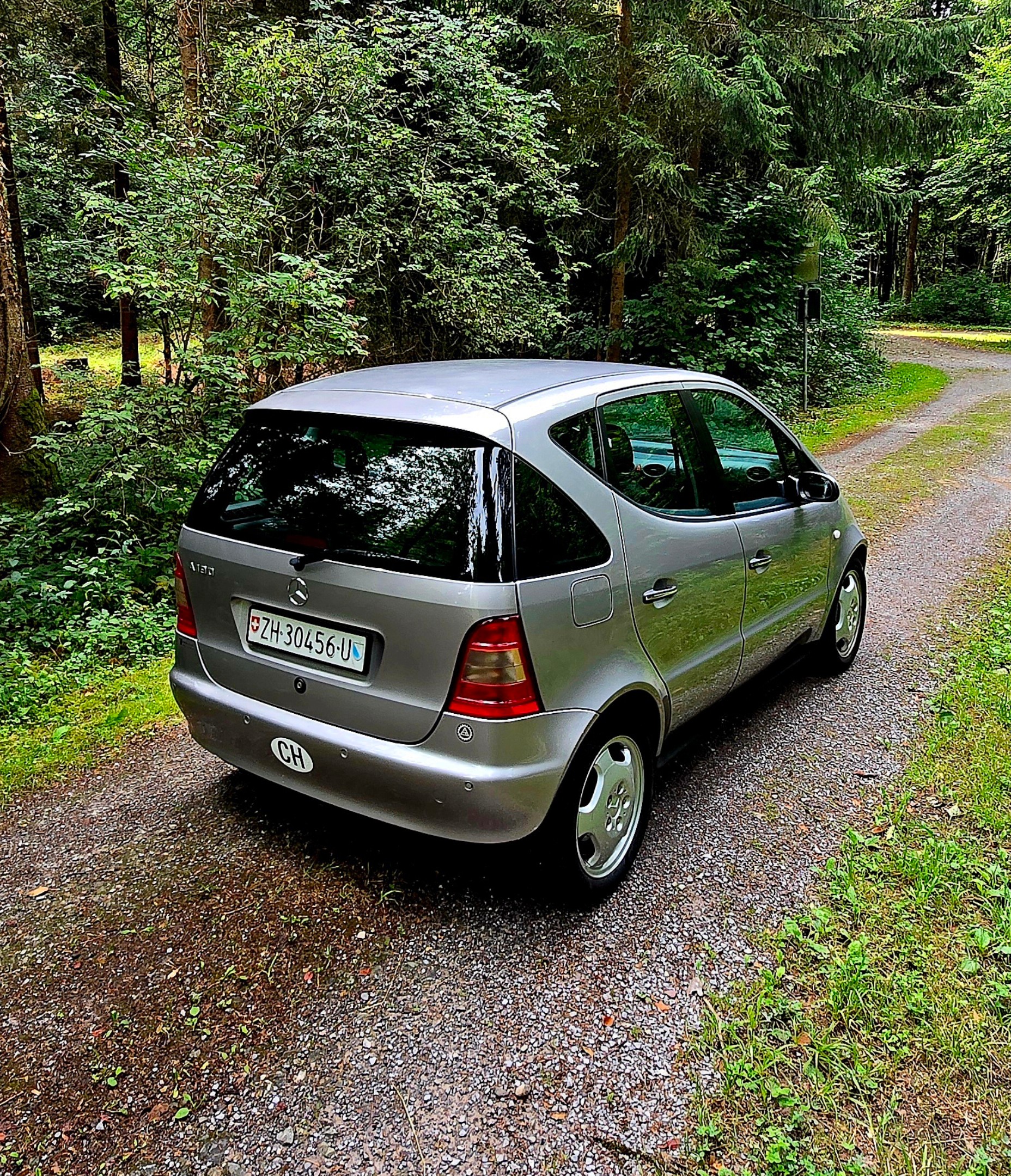 MERCEDES-BENZ A 190 Elégance-image-3