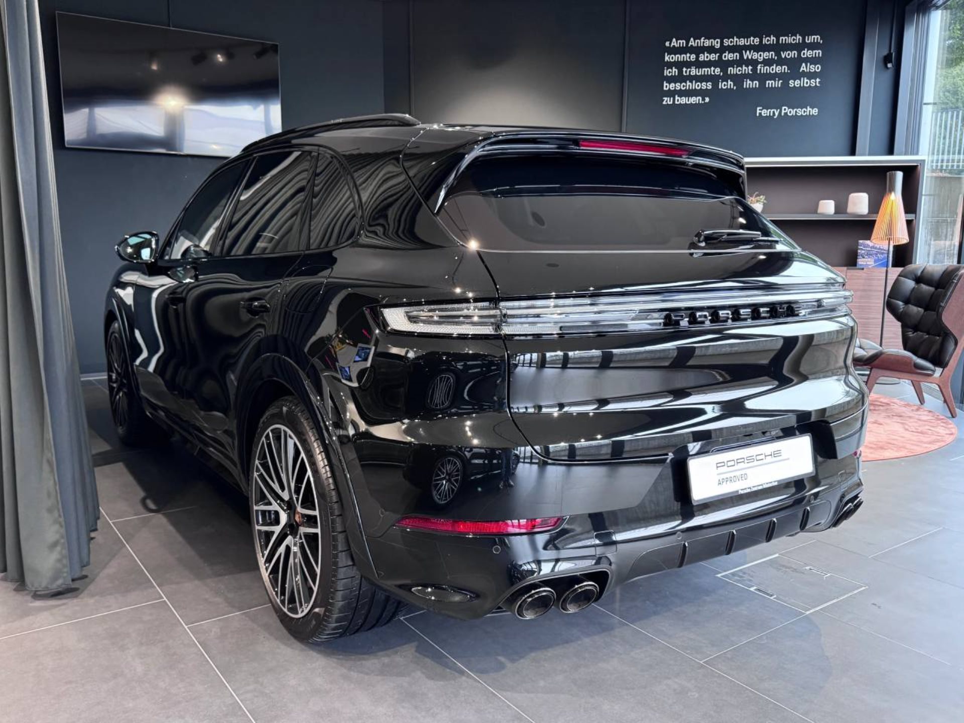 PORSCHE Cayenne Turbo E-Hybrid-image-2