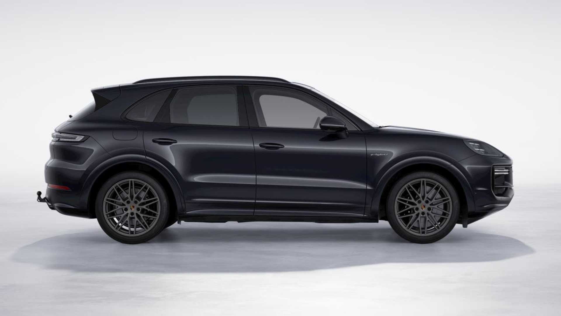 PORSCHE Cayenne Turbo E-Hybrid-image-5