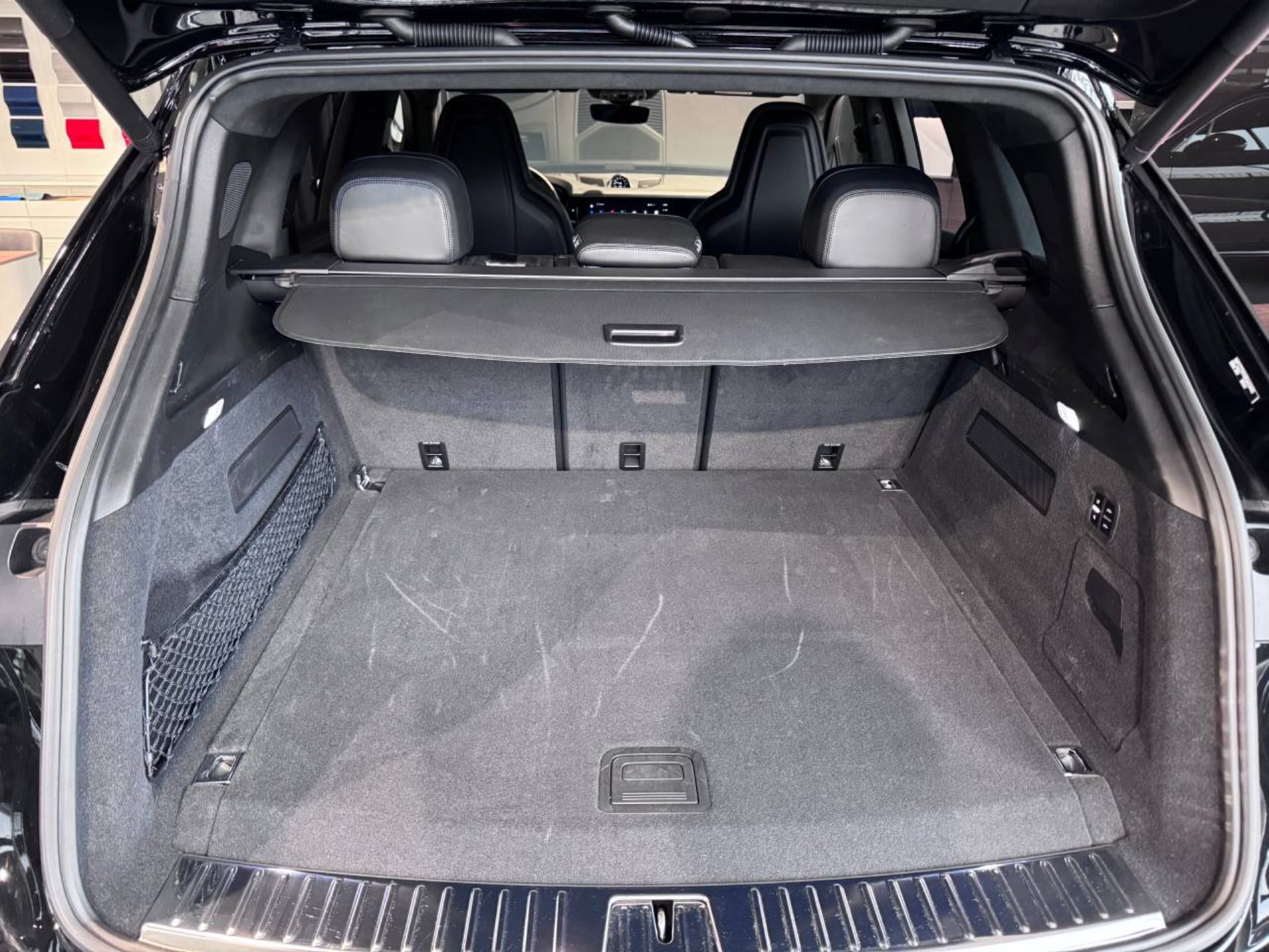 PORSCHE Cayenne Turbo E-Hybrid-image-27