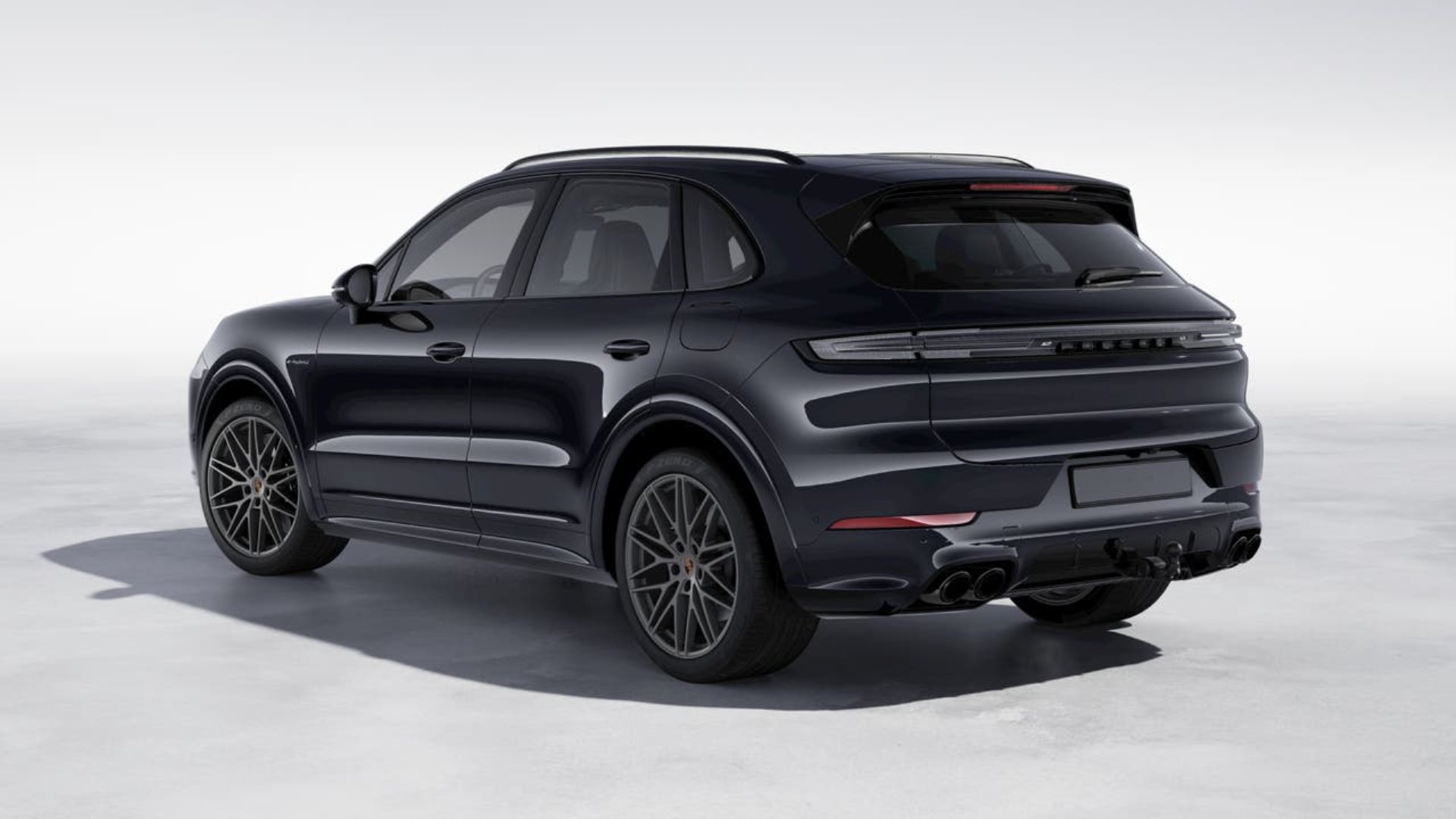 PORSCHE Cayenne Turbo E-Hybrid-image-2
