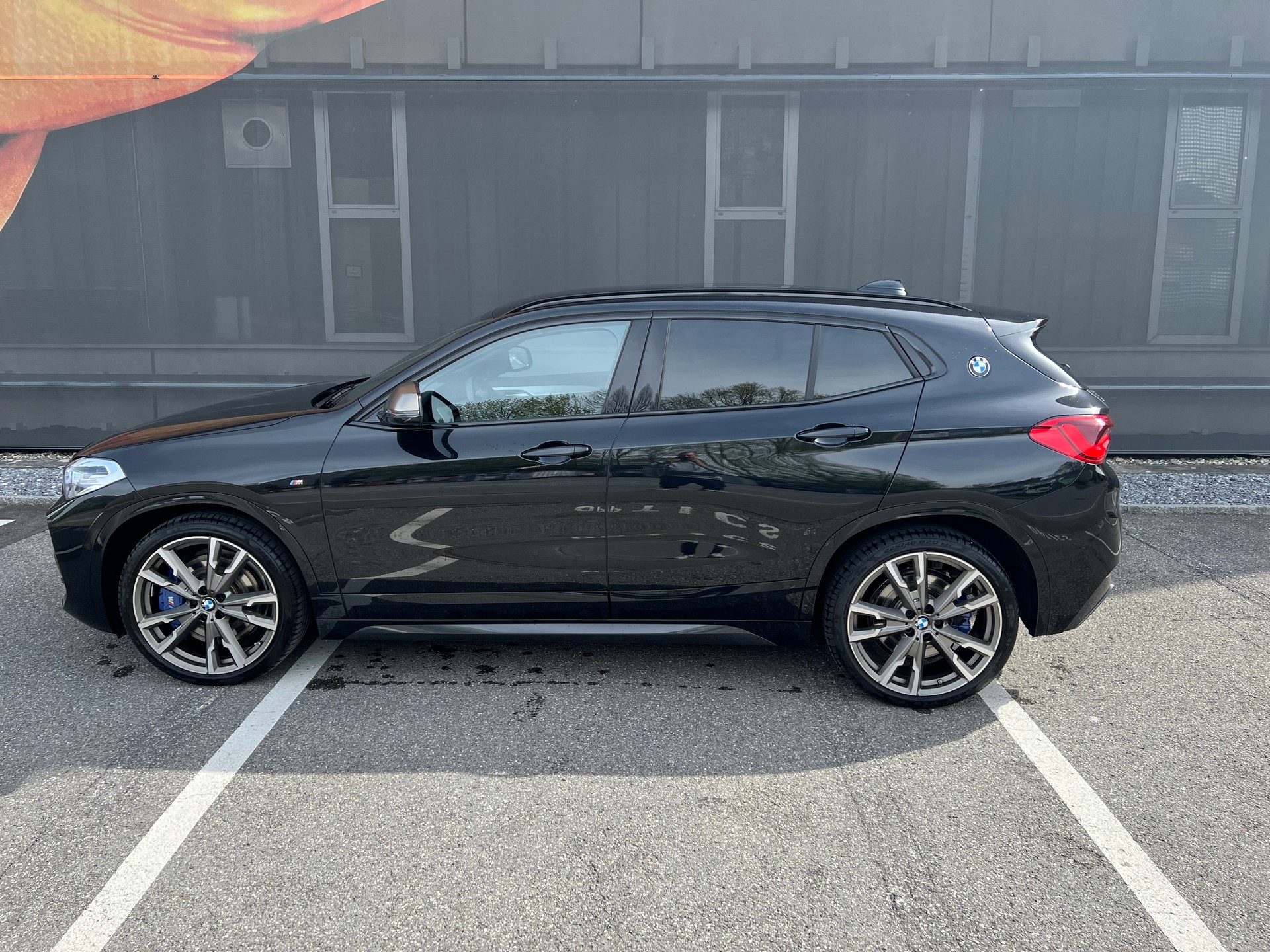 BMW M35i-image-1