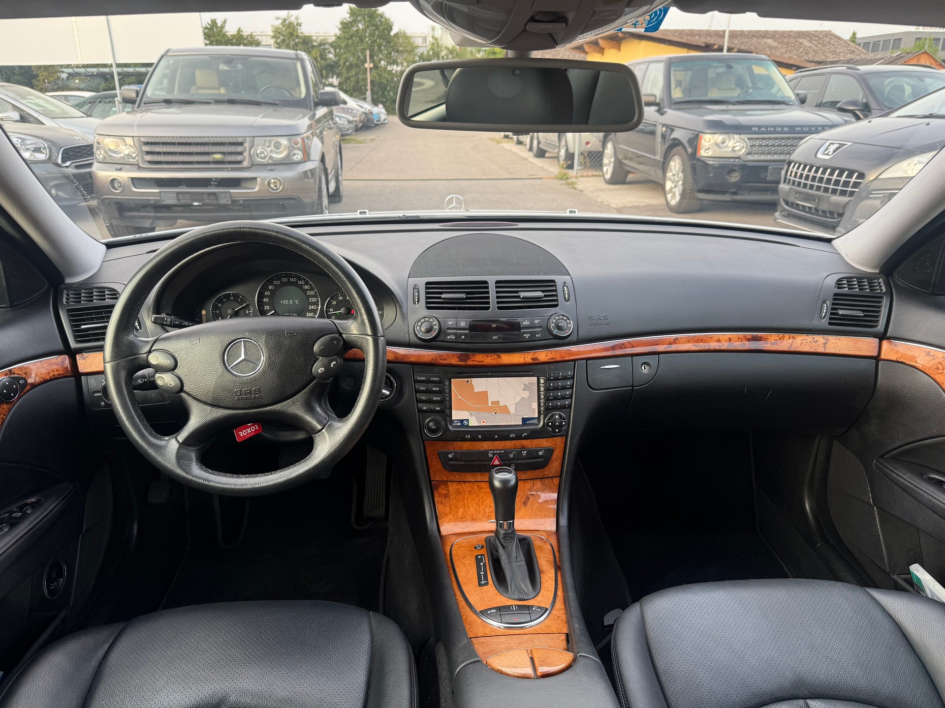MERCEDES-BENZ E 350 Elégance 4Matic Automatic Business Edition / Frisch ab MFK / 1.Hand / Schiebedach / Leder / PDC-image-7