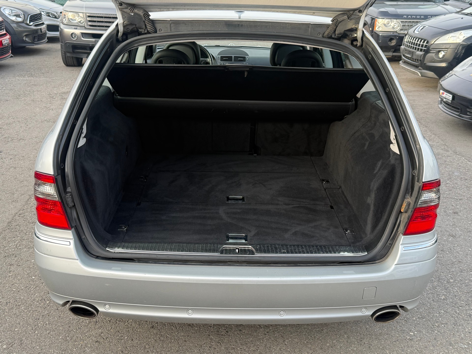 MERCEDES-BENZ E 350 Elégance 4Matic Automatic Business Edition / Frisch ab MFK / 1.Hand / Schiebedach / Leder / PDC-image-10