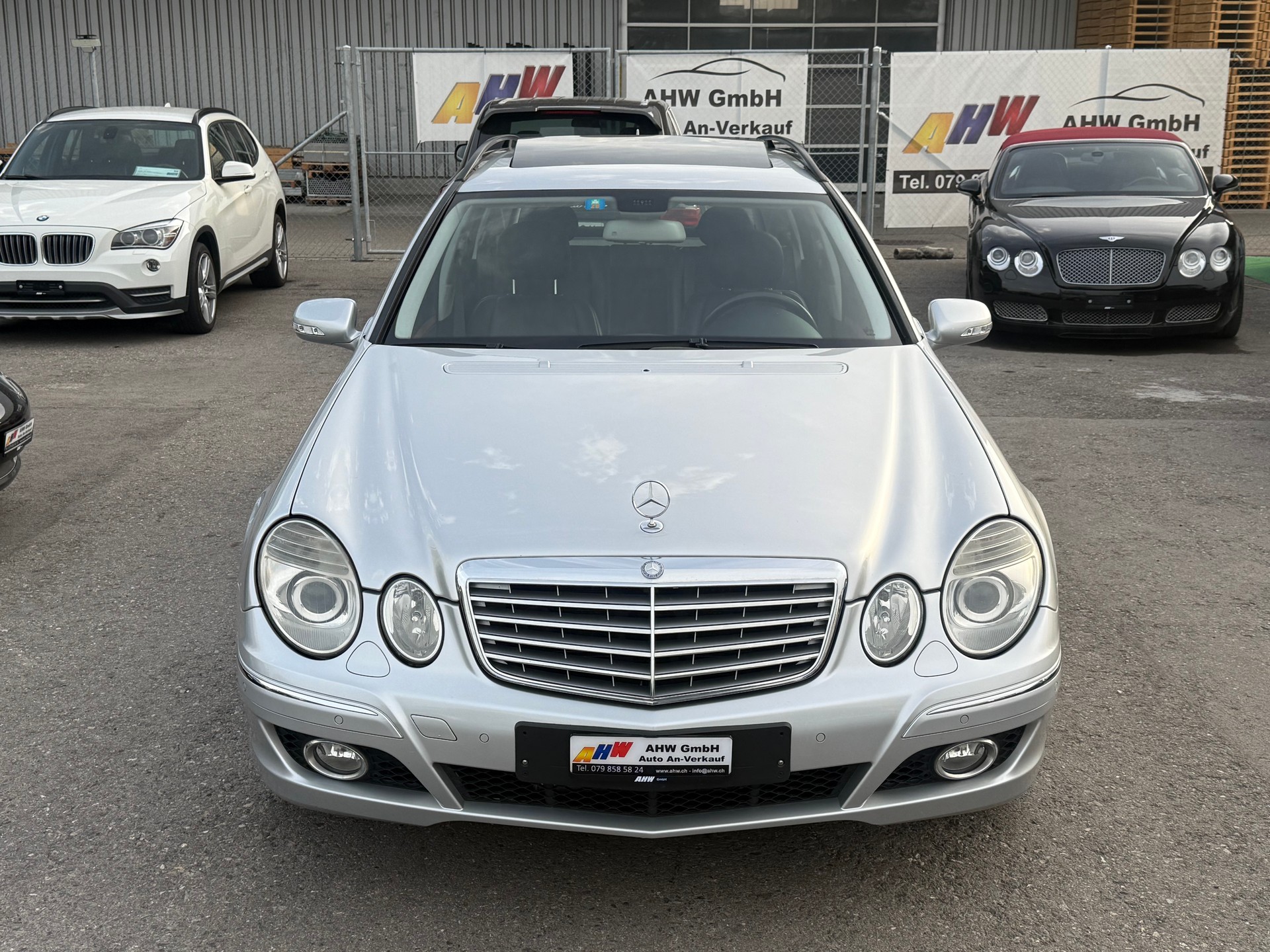 MERCEDES-BENZ E 350 Elégance 4Matic Automatic Business Edition / Frisch ab MFK / 1.Hand / Schiebedach / Leder / PDC-image-1