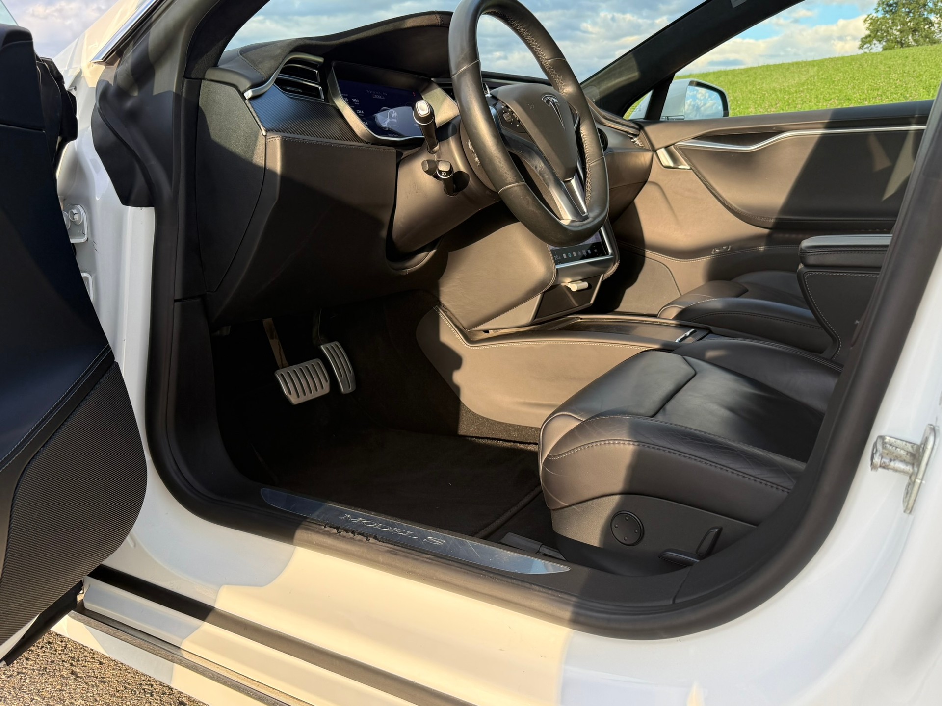 TESLA P100D Lebenslang Gratis Superchargen-image-10