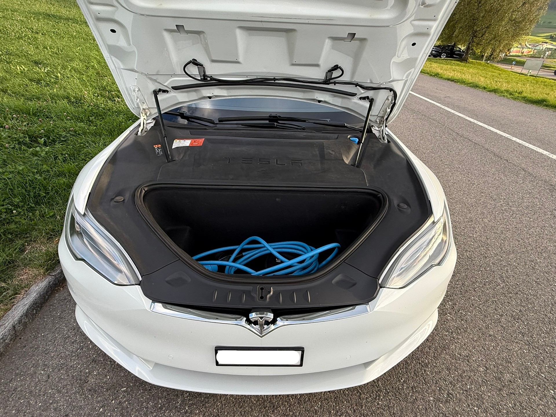 TESLA P100D Lebenslang Gratis Superchargen-image-9