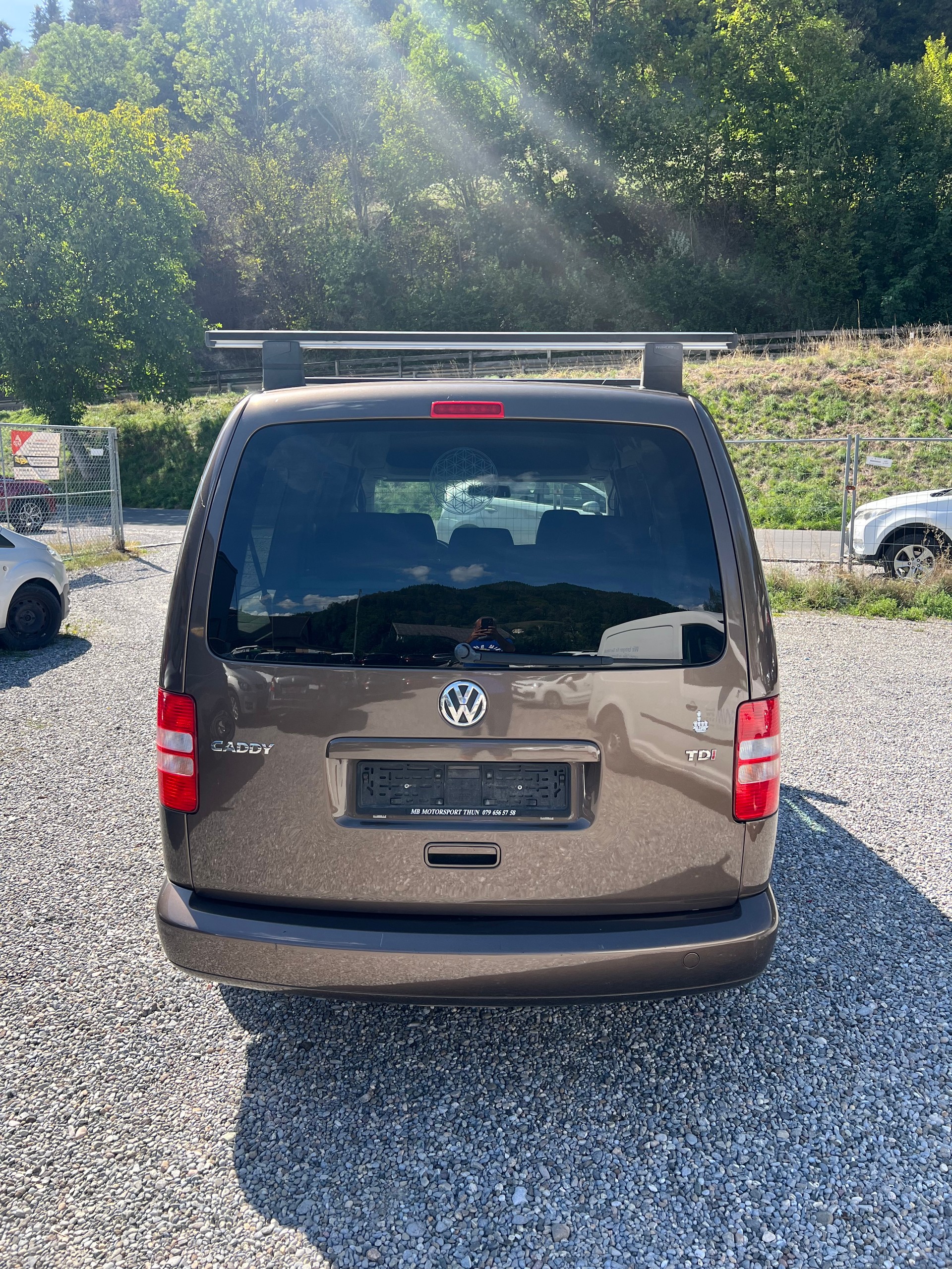 VW Caddy Maxi 1.6 TDI-image-8