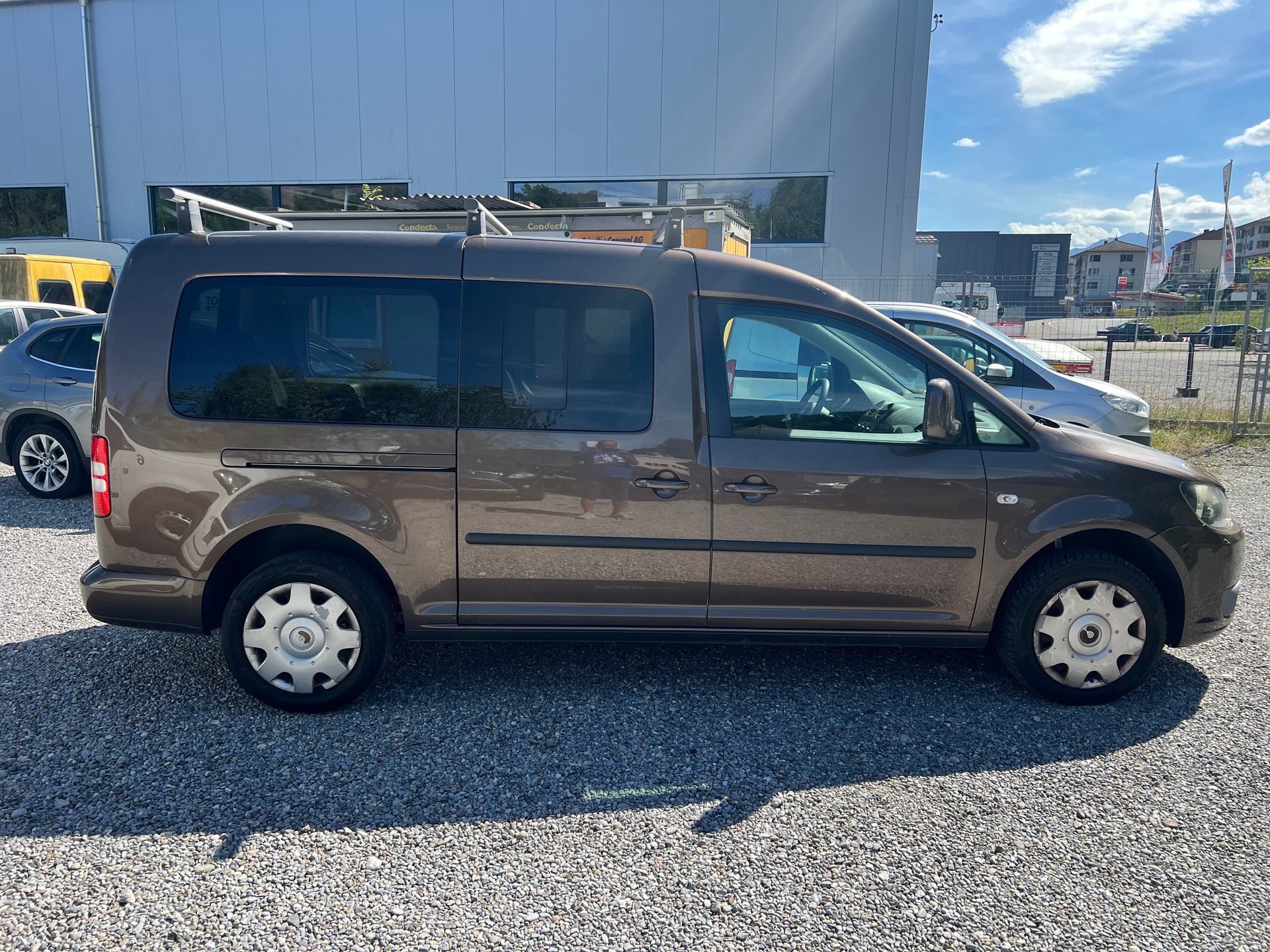 VW Caddy Maxi 1.6 TDI-image-5