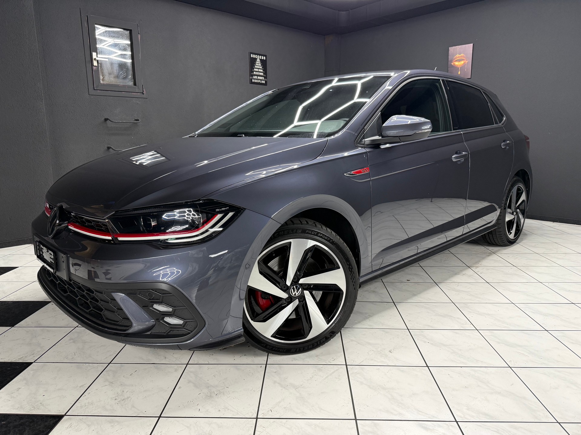 VW Polo 2.0 TSI GTI DSG-image-1